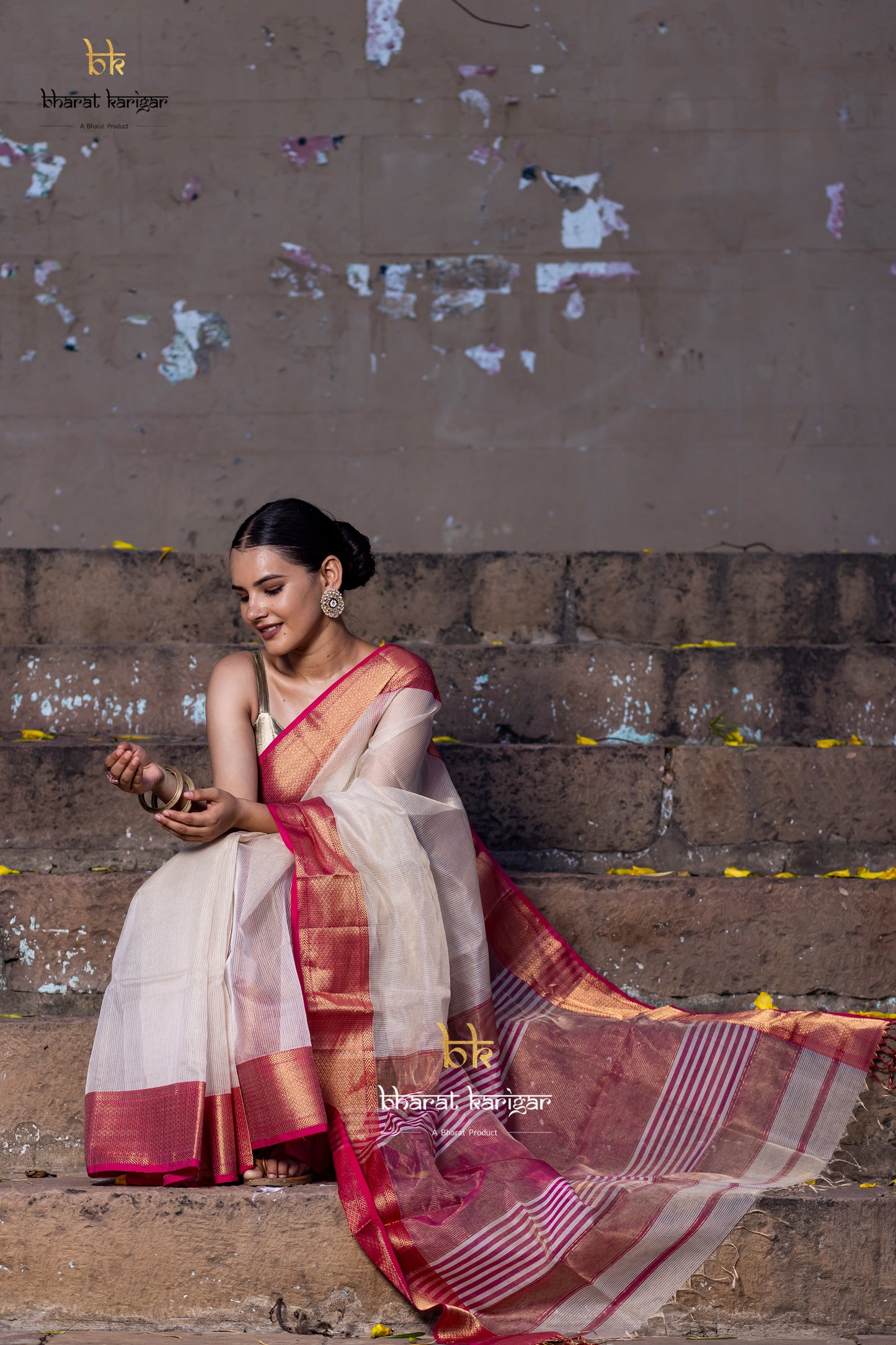 Maheshwari handloom Saree -Product code-THA030