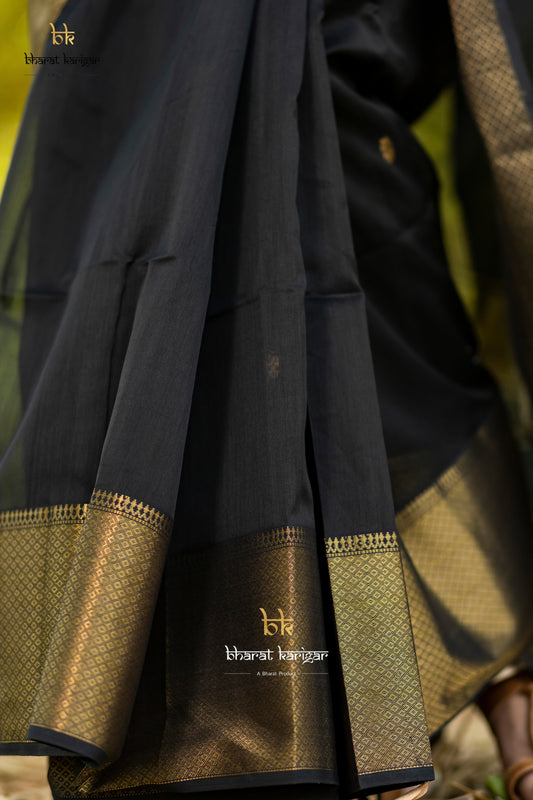 Maheshwari handloom Saree -Product code-THA028