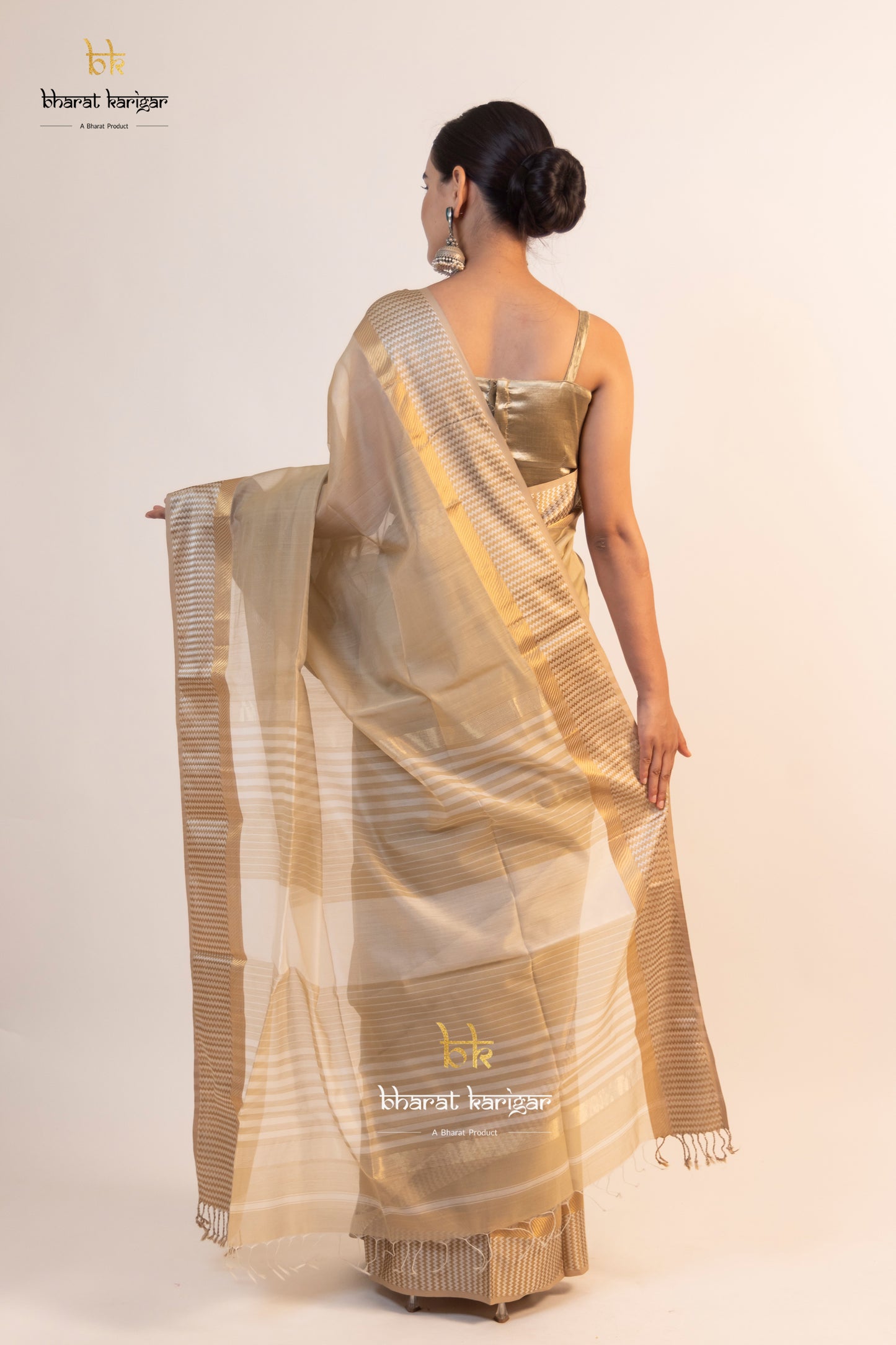 Maheshwari handloom Saree -Product code-THA003