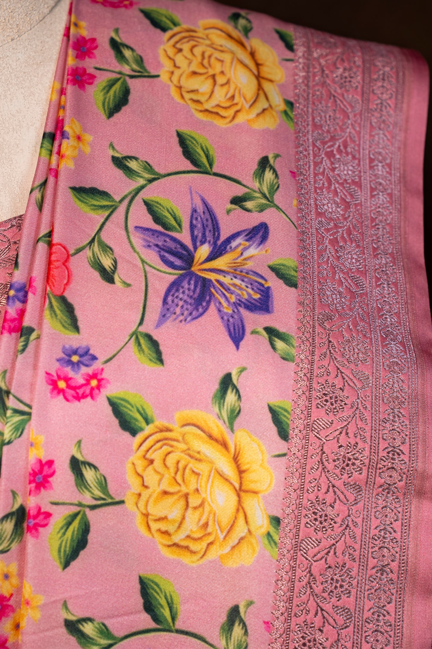 Banarasi mashru handloom Silk code-BYD015