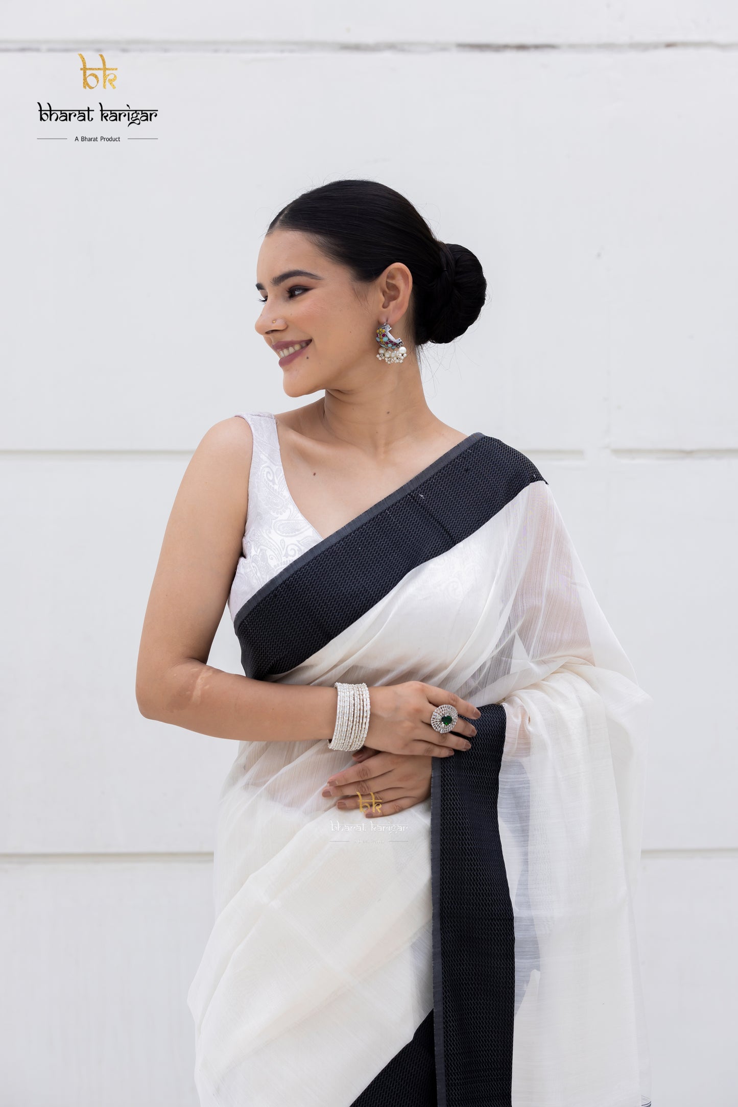 Maheshwari handloom Saree -Product code-THA032