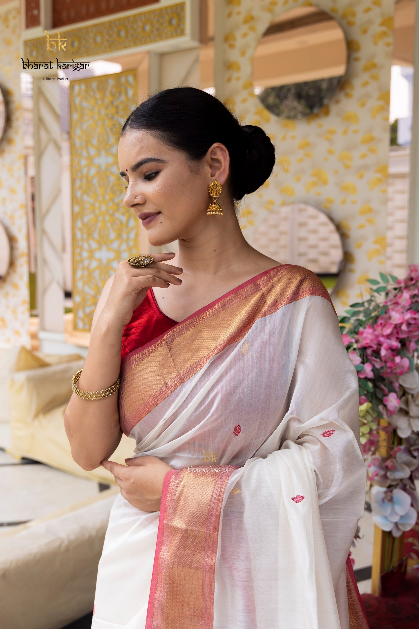 Maheshwari handloom Saree -Product code-THA038