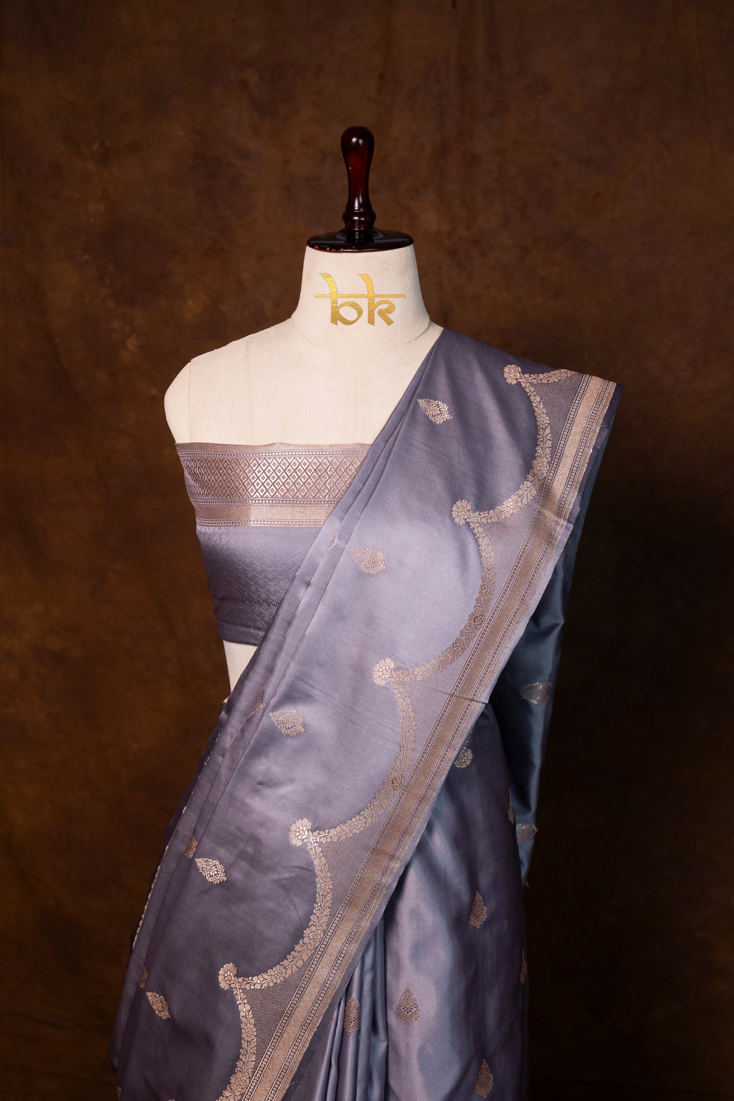 Banarasi mashru handloom Silk code-BYD035