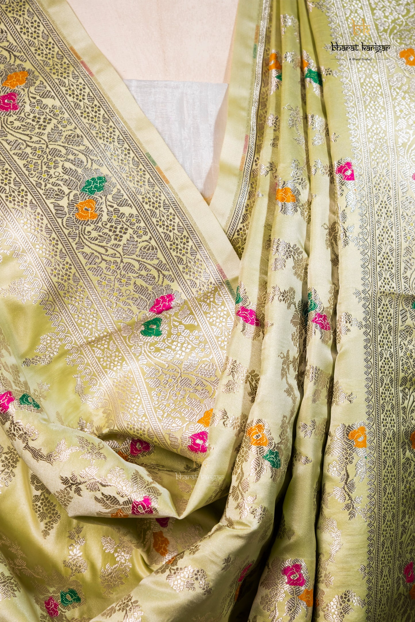 Banarasi Handloom Mashru Silk Dupatta Code-BDH06