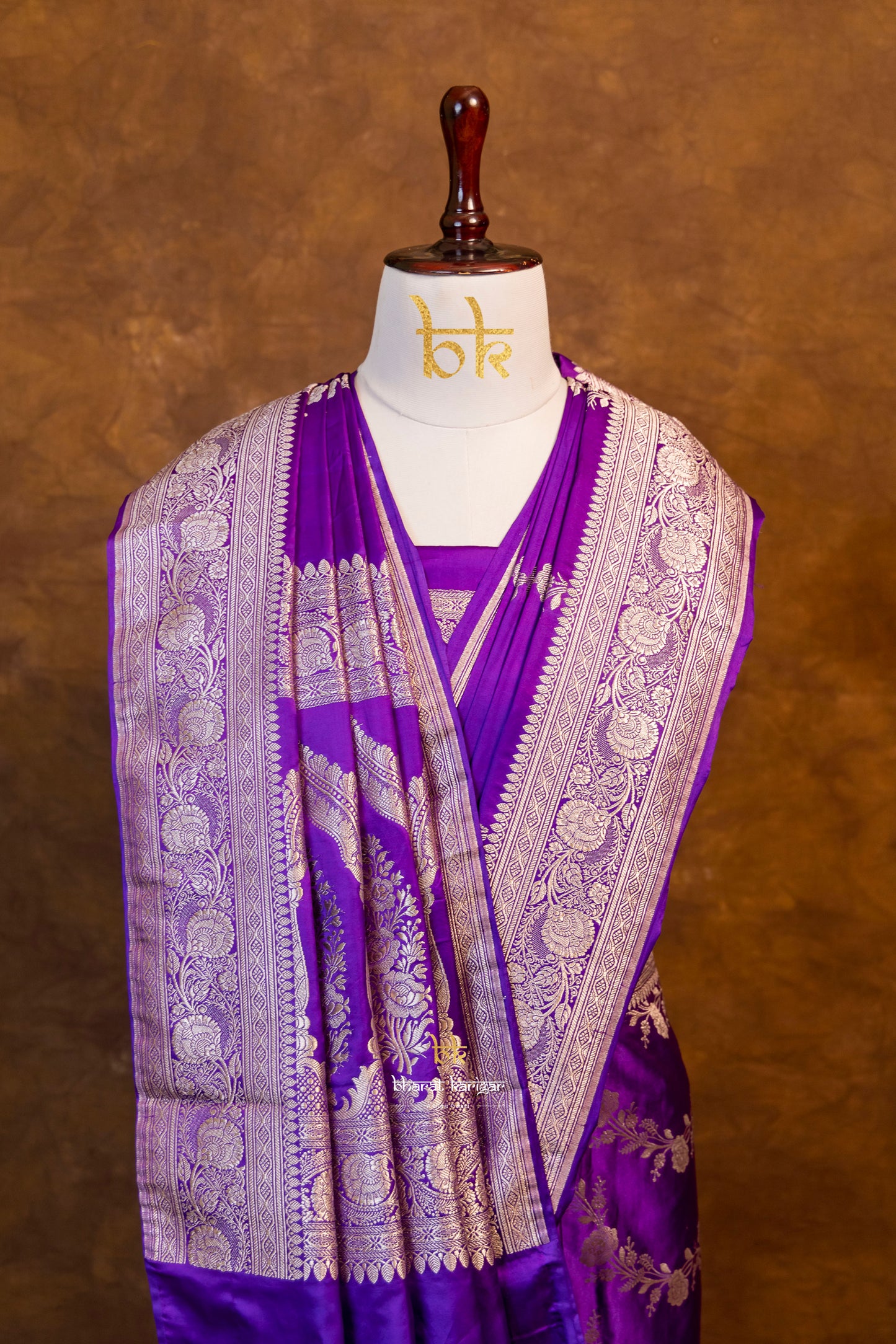 Banarasi mashru handloom Silk code-BYD047