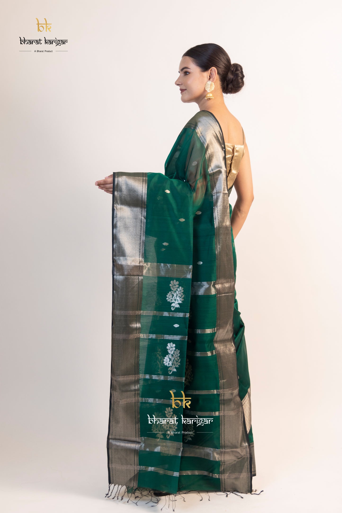 Maheshwari handloom Saree -Product code-THA023