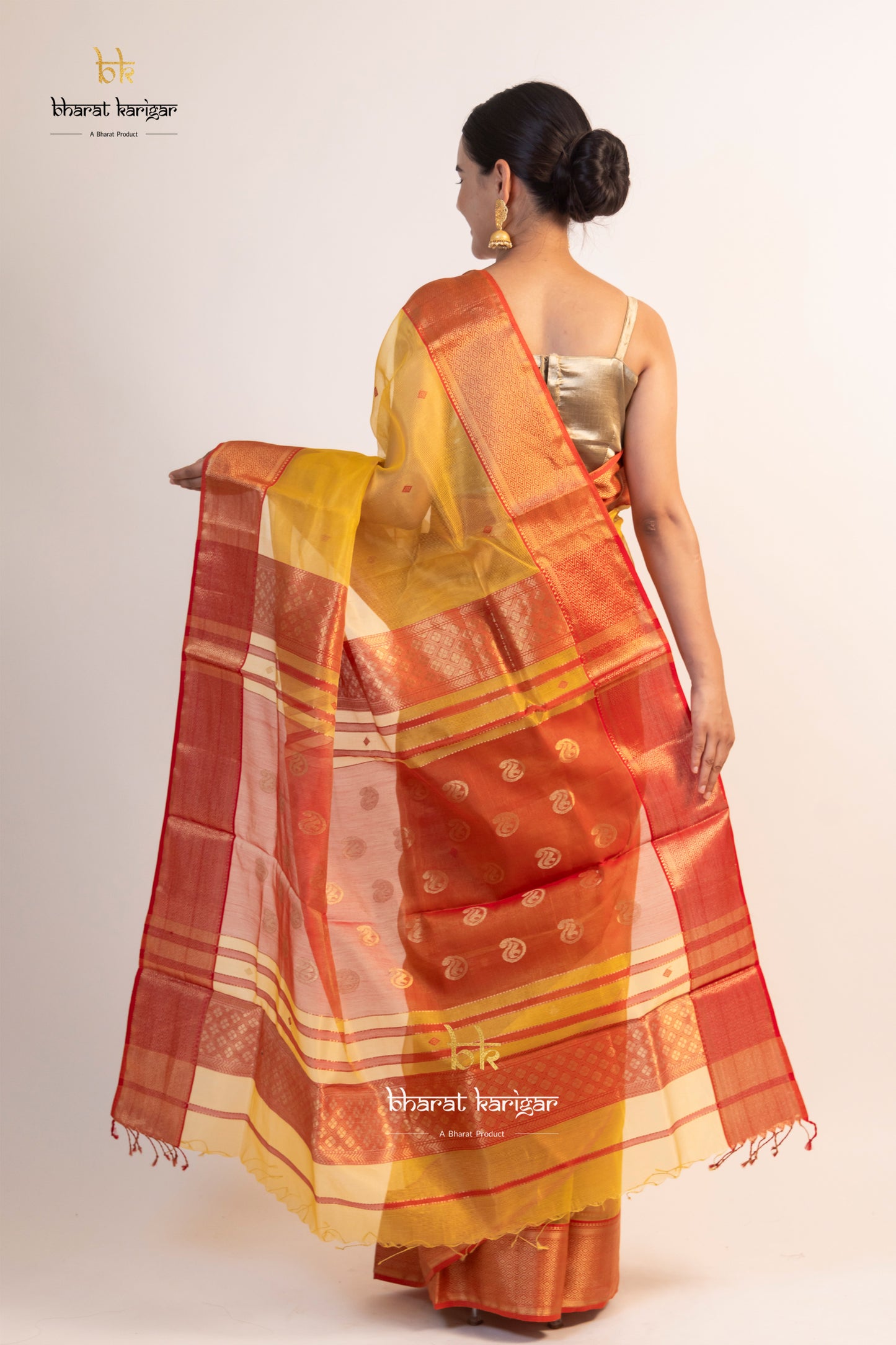 Maheshwari handloom Saree -Product code-THA021