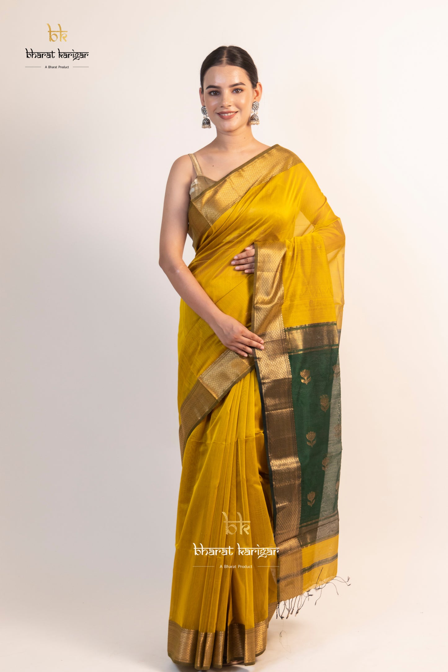Maheshwari handloom Saree -Product code-THA018