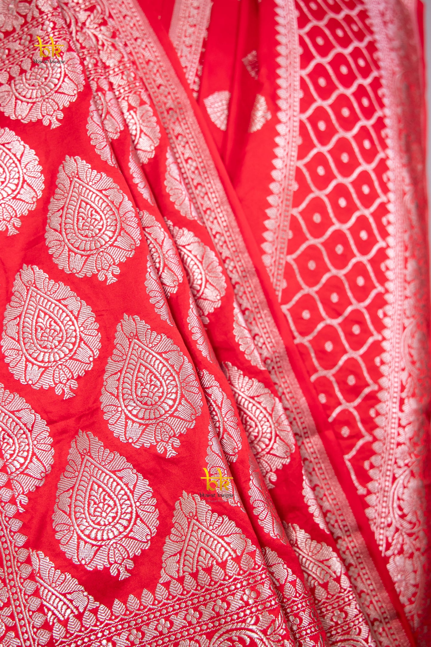 Banarasi mashru handloom Silk code-BYD128