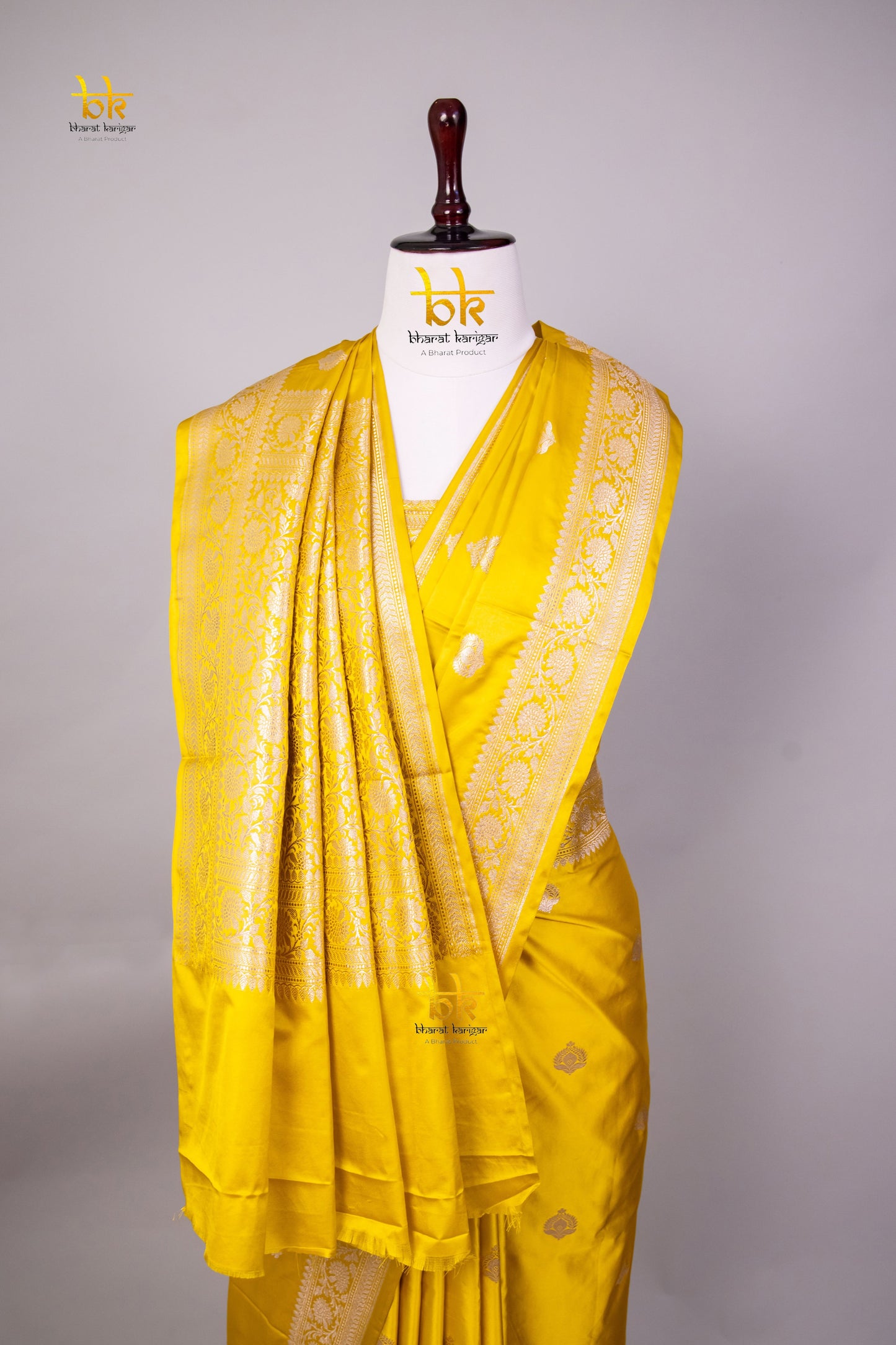 Banarasi mashru handloom Silk code-BYD136