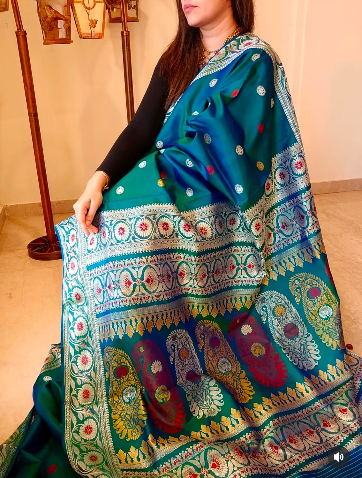 Peacock Green Dual Tone Baluchari Silk Saree with Traditional Galani Weaving Code-04
