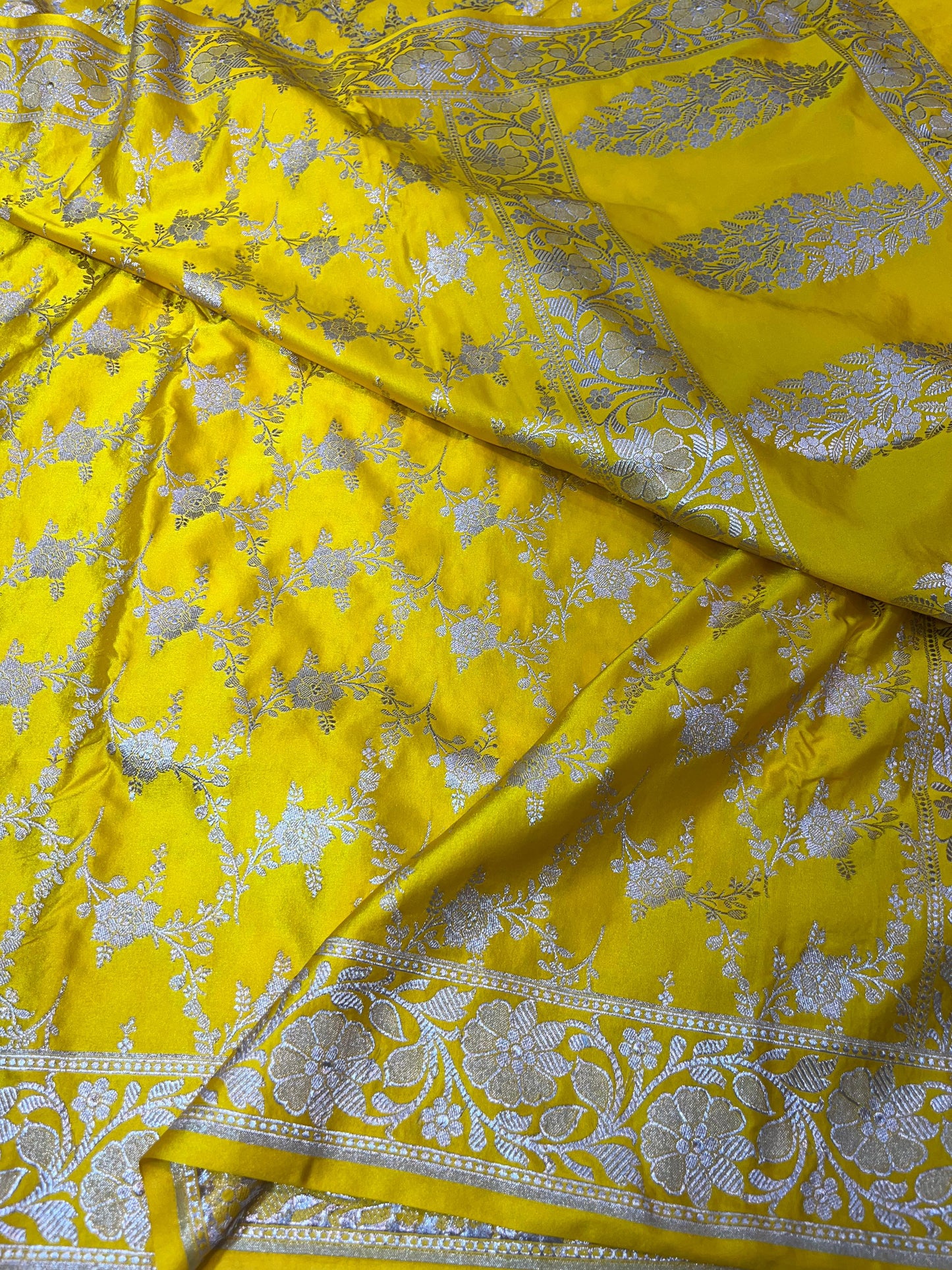 Banarasi mashru handloom Silk code-BSH52