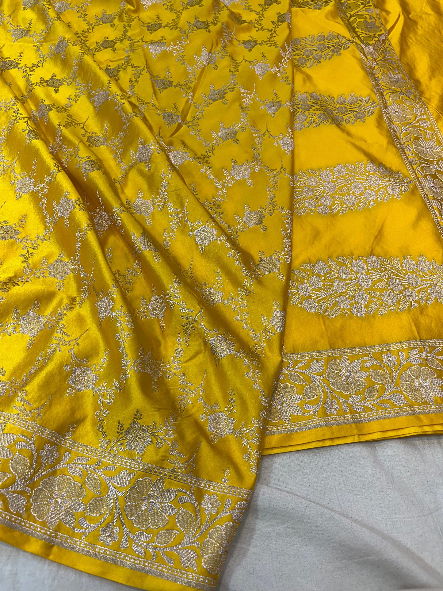 Banarasi mashru handloom Silk code-BSH52