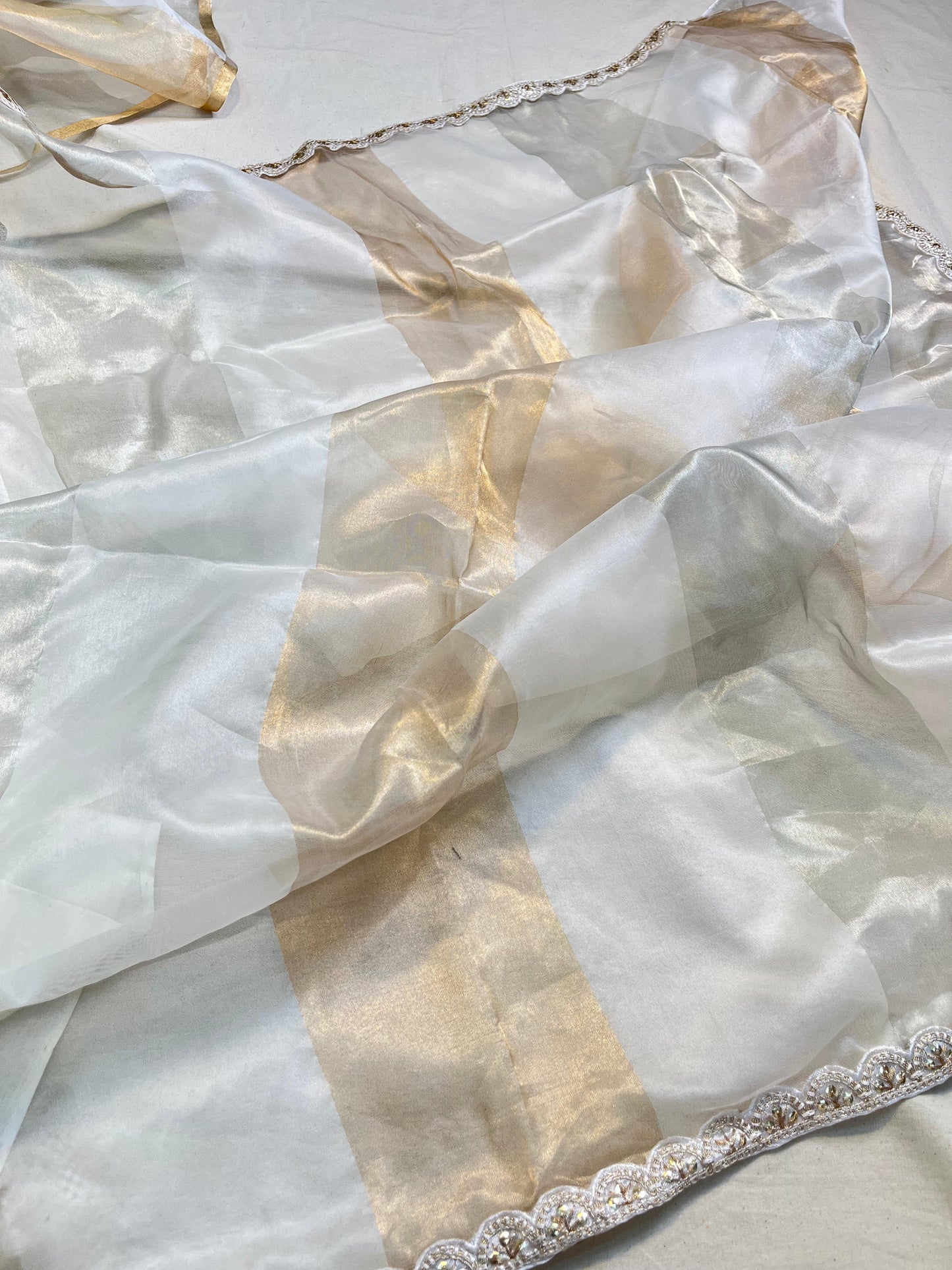 Banarasi Tissue handloom Silk Saree code-BTA22