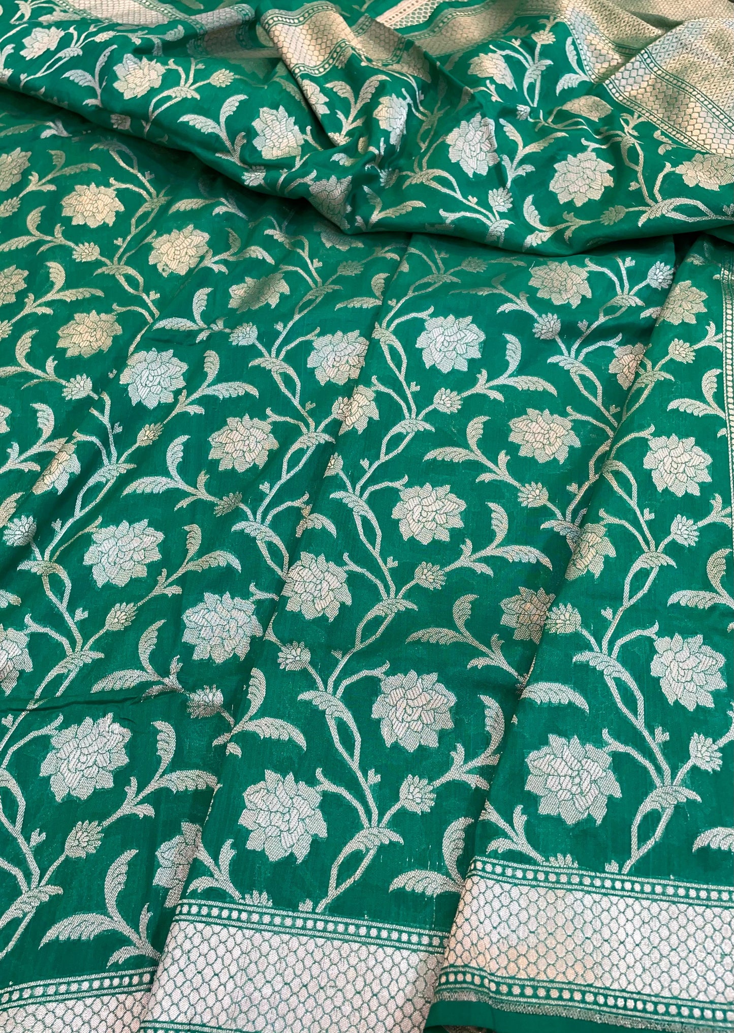 banarasi pure katan silk Saree Code-WEA059