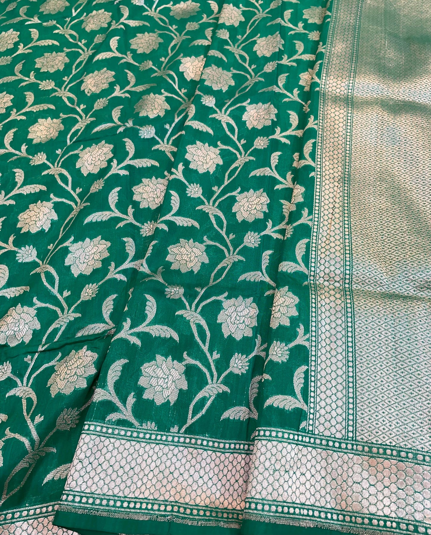 banarasi pure katan silk Saree Code-WEA059