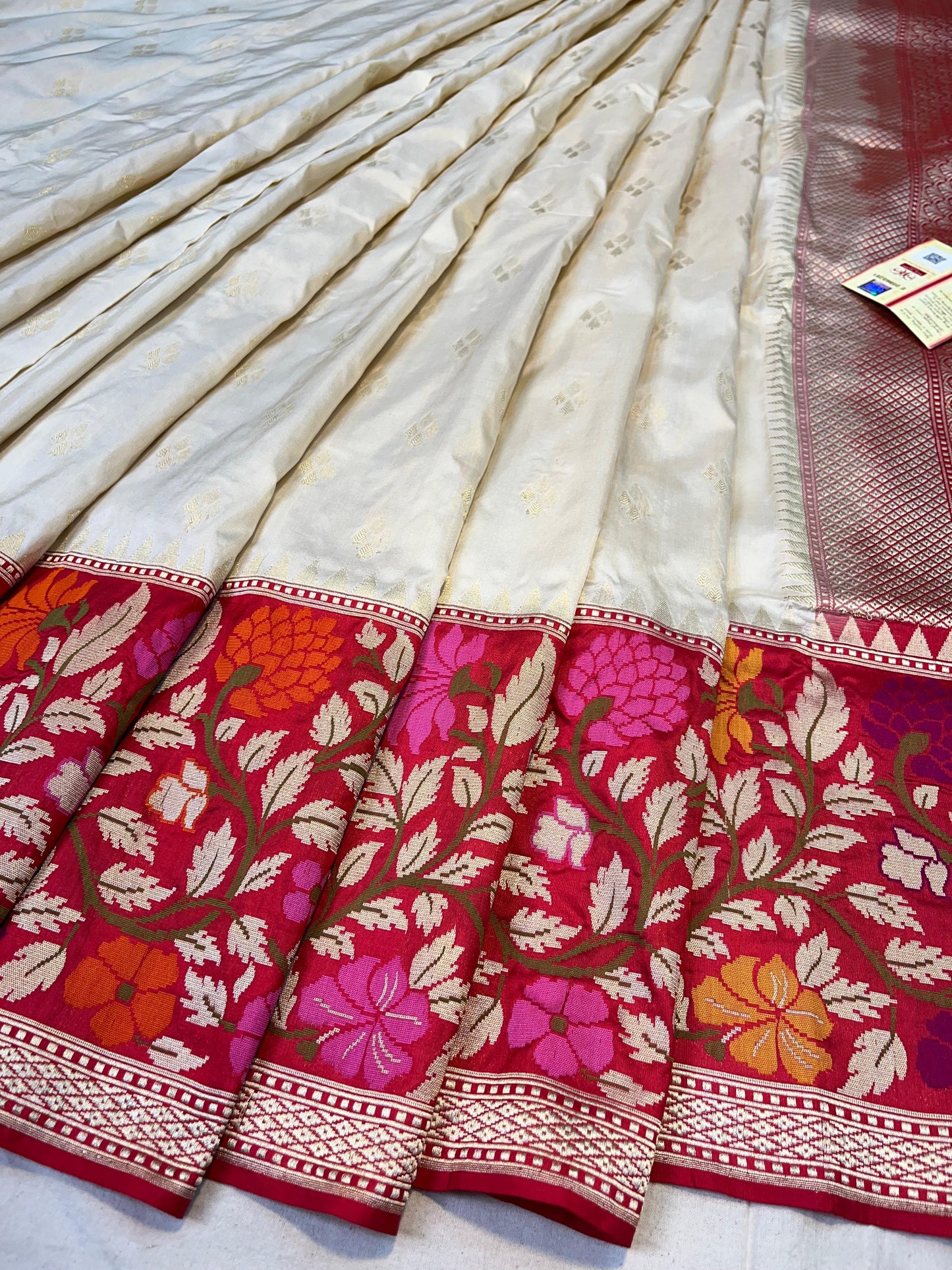banarasi pure katan silk Saree Code-WEA055