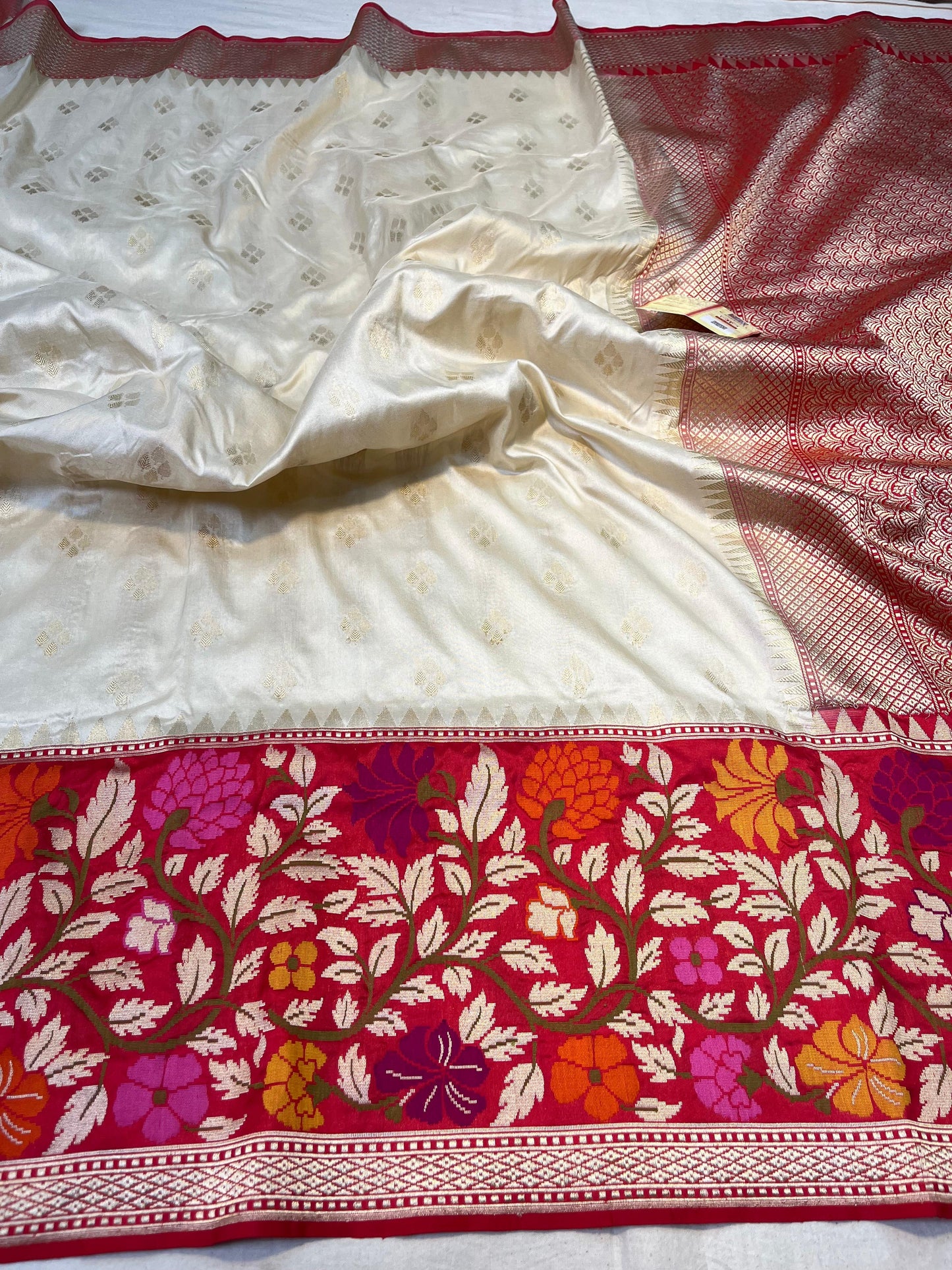 banarasi pure katan silk Saree Code-WEA055