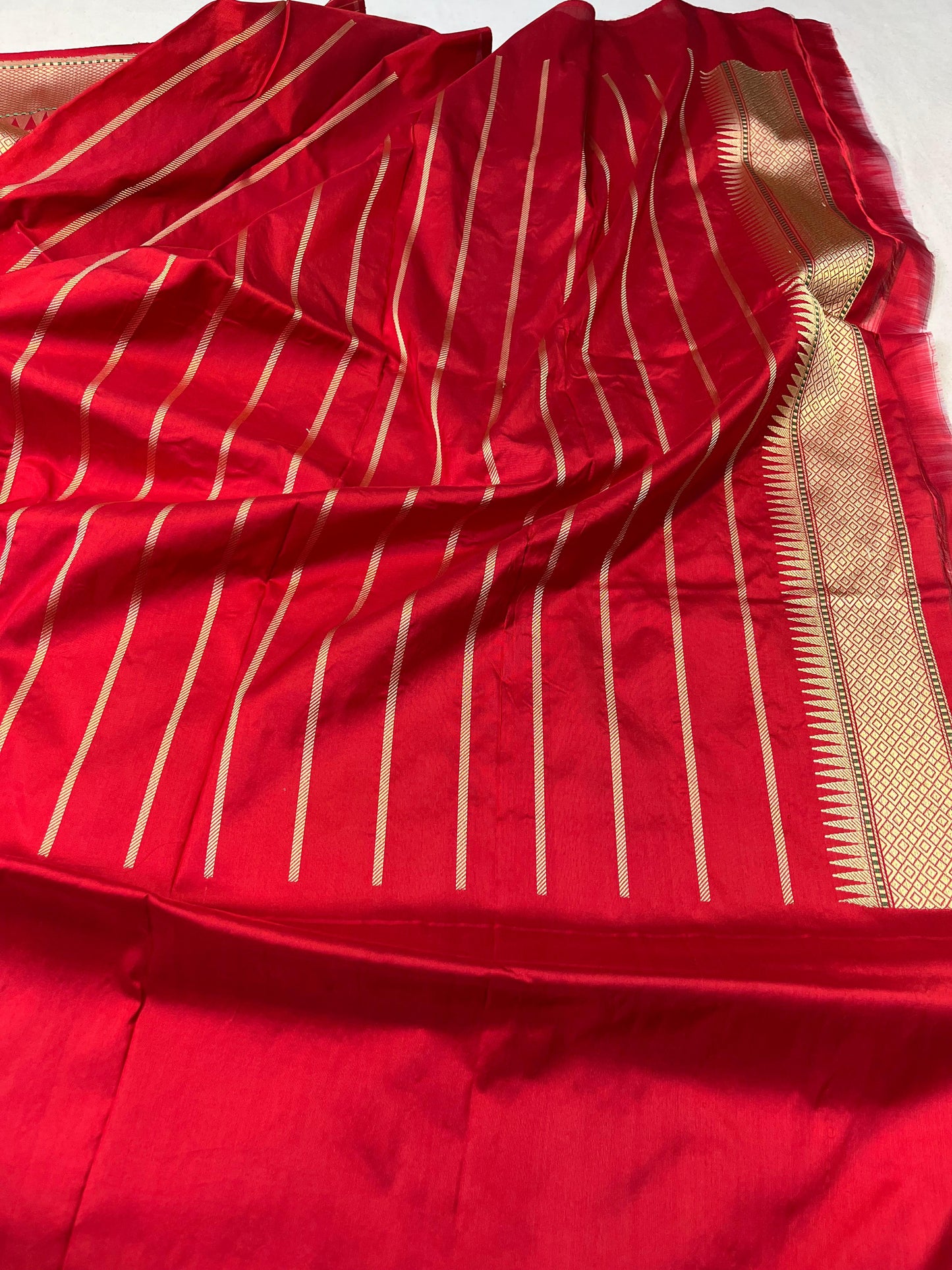 banarasi pure katan silk Saree Code-WEA054