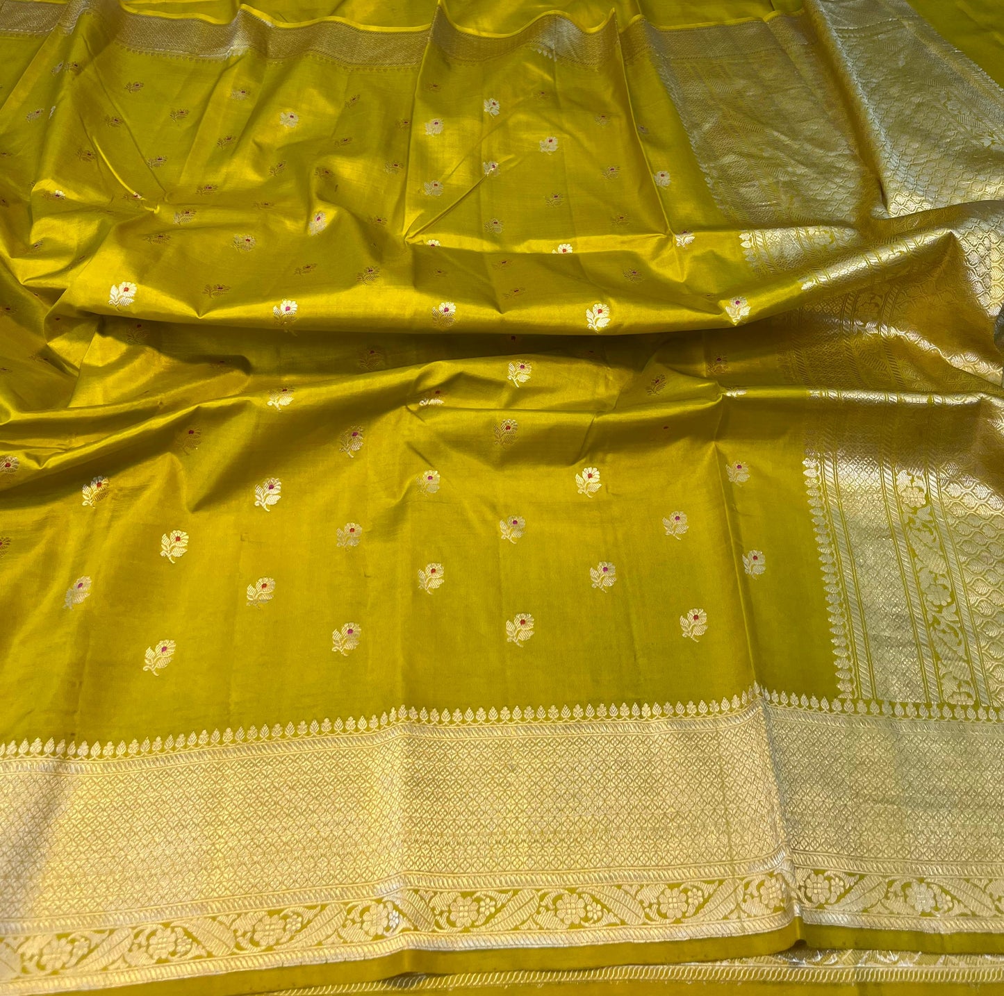 banarasi pure katan silk Saree Code-WEA051