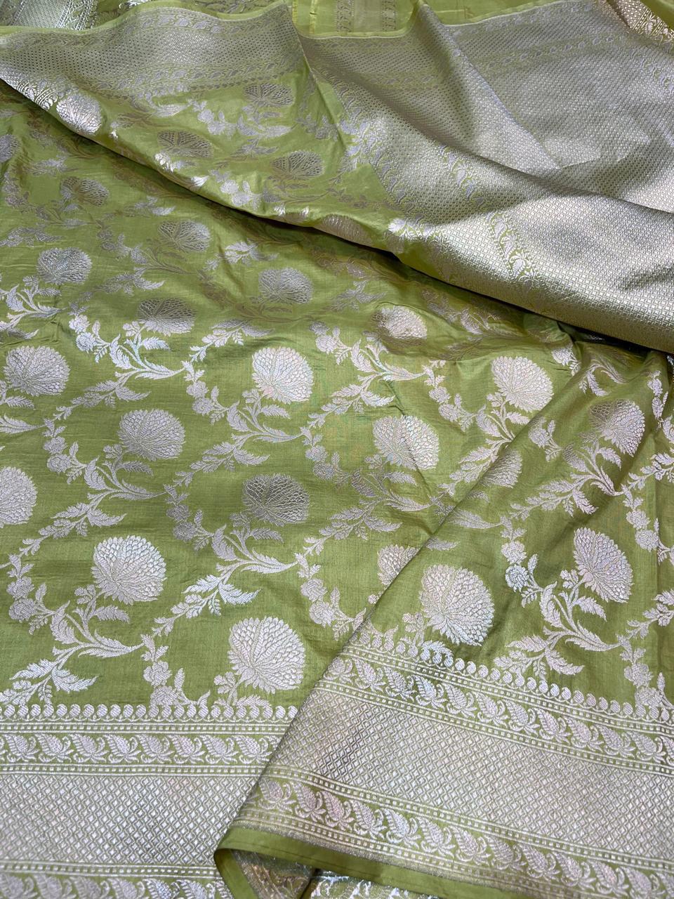 banarasi pure katan silk Saree Code-WEA047