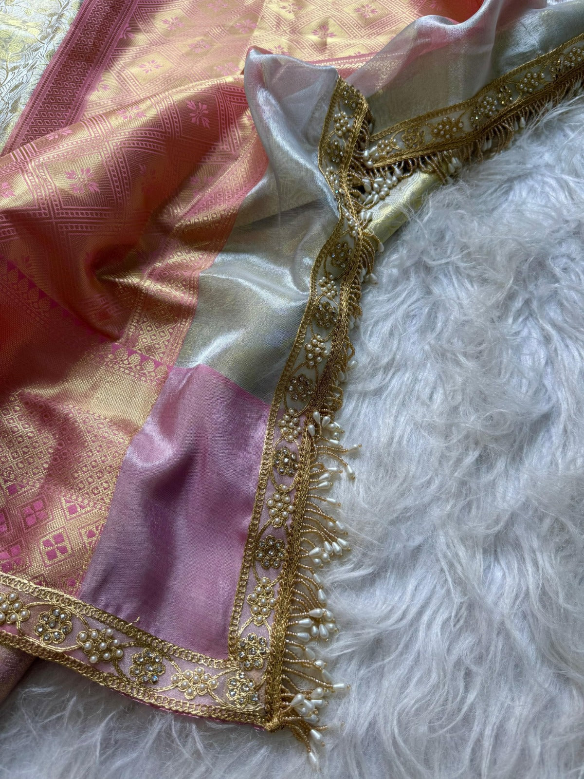 Banarasi soft tissue silk saree Code-SUA036
