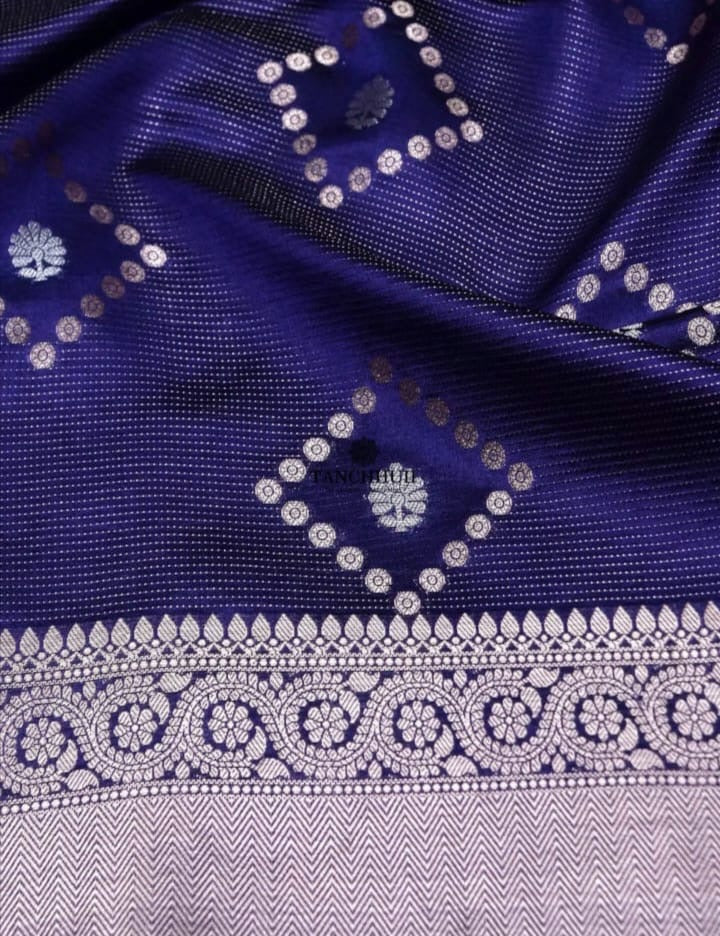 Banarasi handloom premium Katan silk saree Code-SUA033