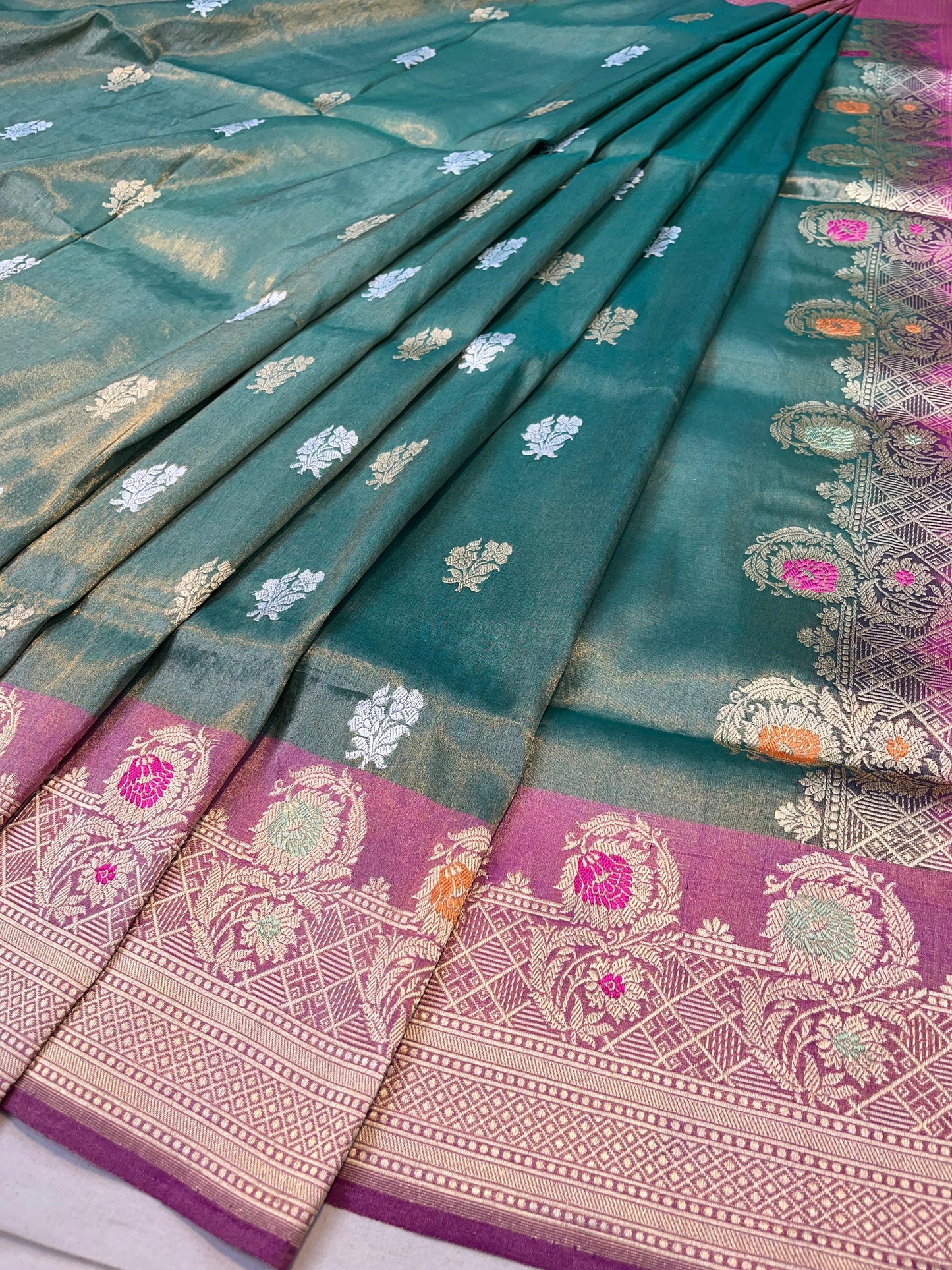 banarasi pure katan silk Saree Code-WEA028