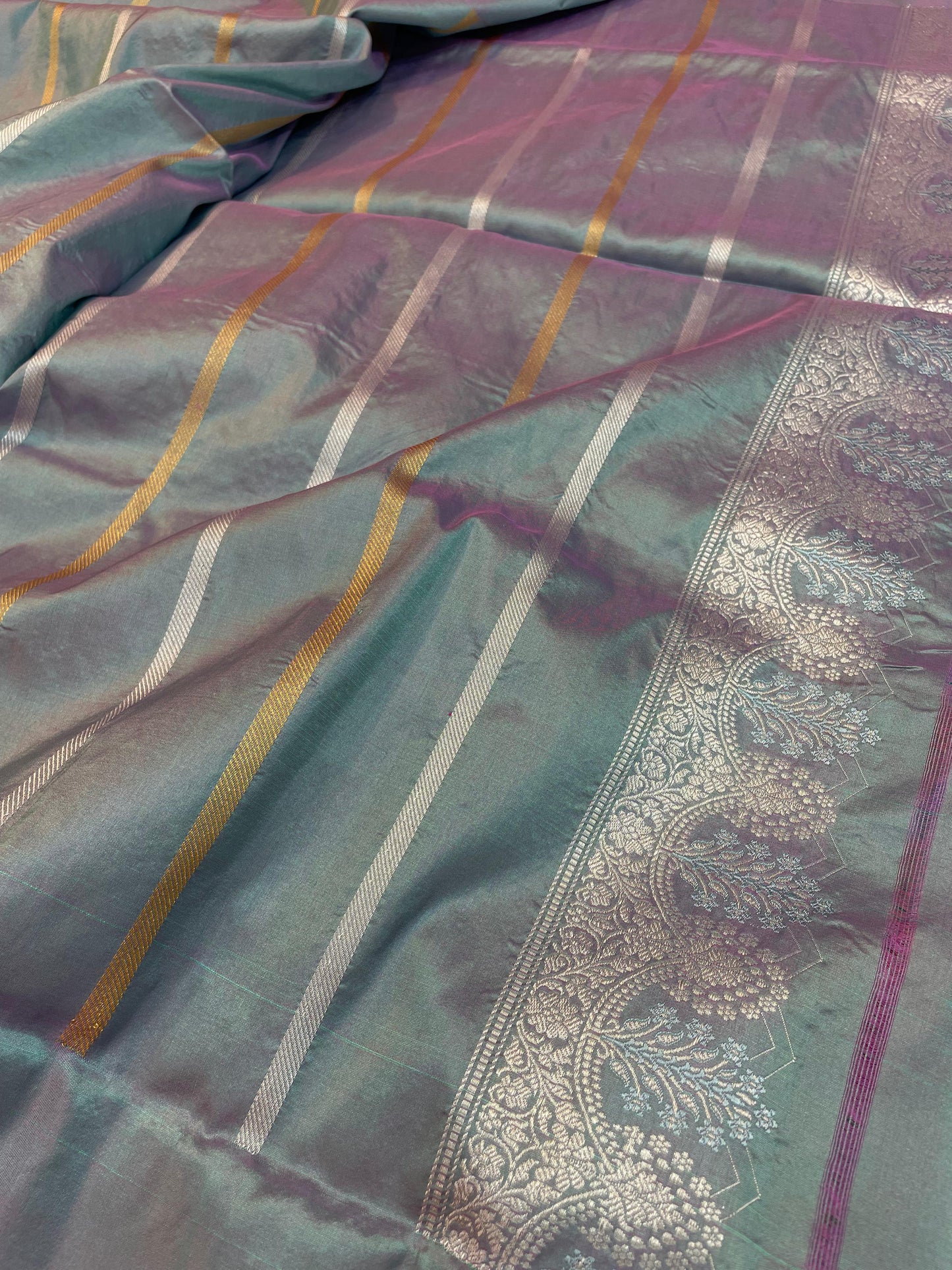 banarasi pure katan silk Saree Code-WEA027