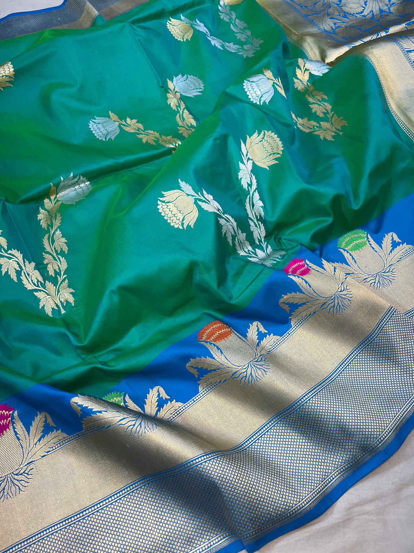 banarasi pure katan silk Saree Code-WEA025