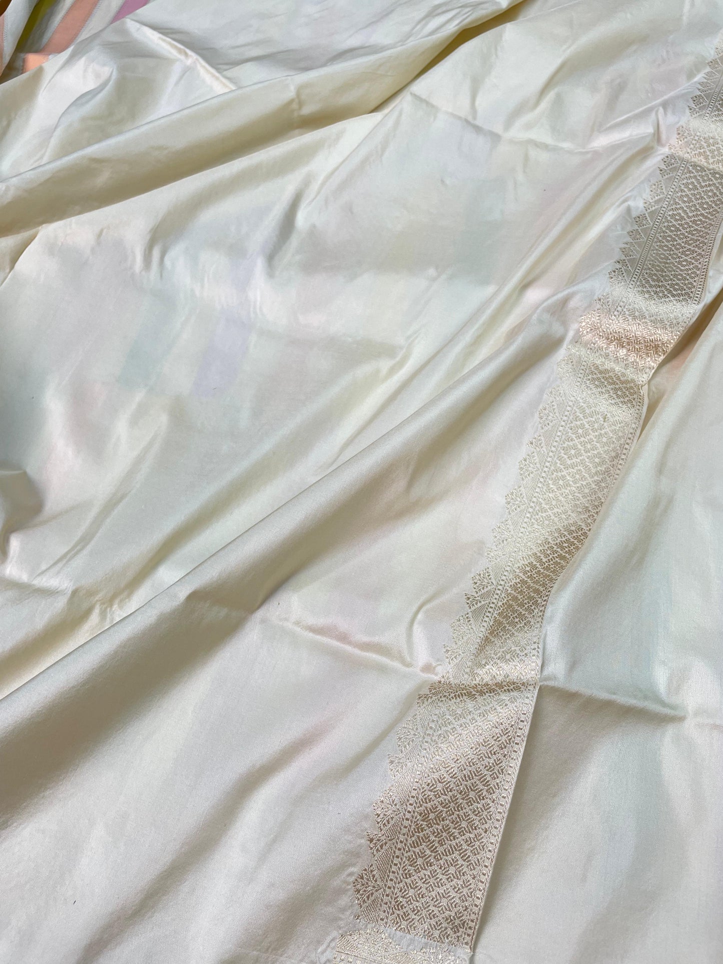 banarasi pure katan silk Saree Code-WEA024