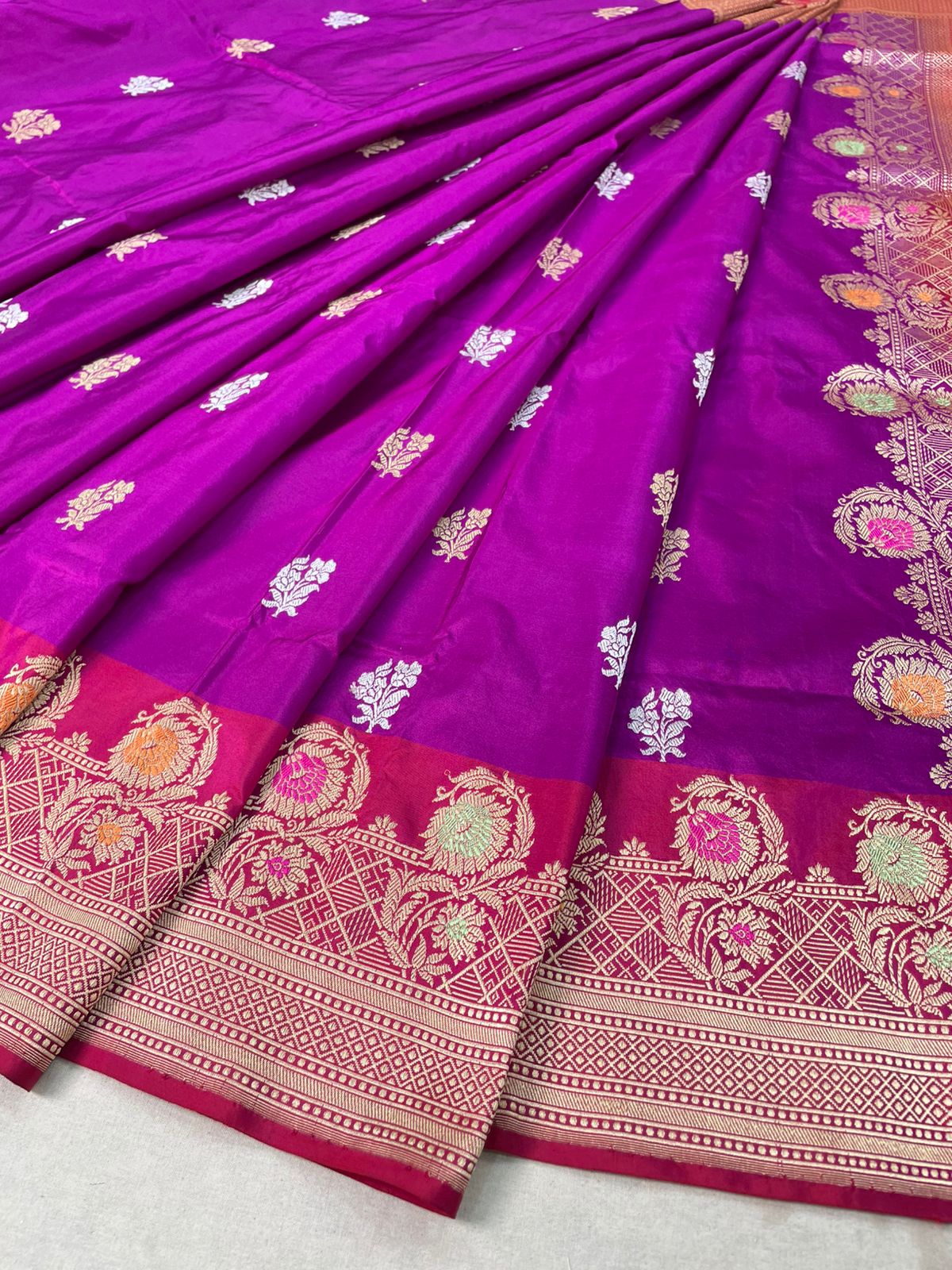 banarasi pure katan silk Saree Code-WEA023