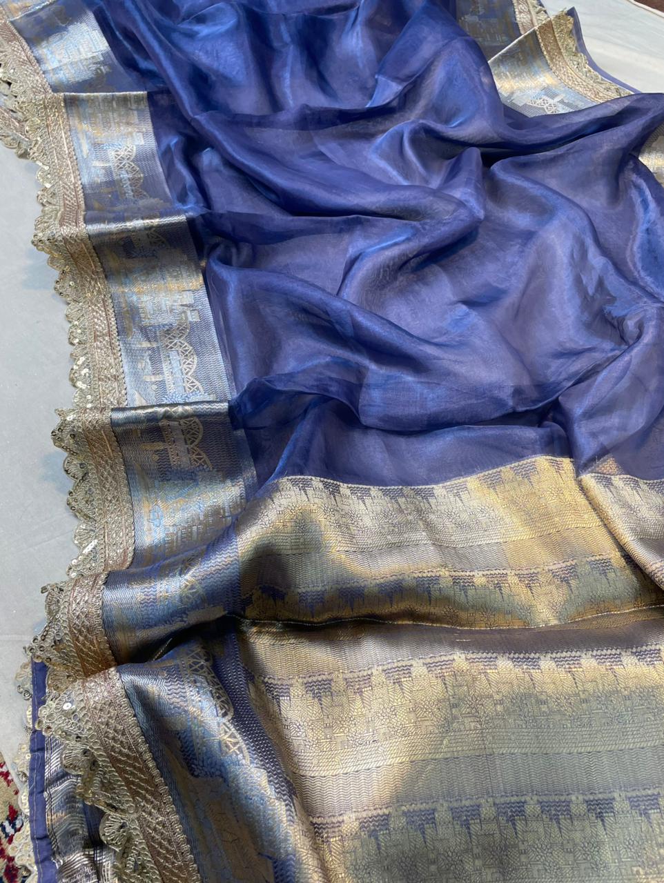 Banaras Handloom Pure Tissue Silk Saree Code-WEA017