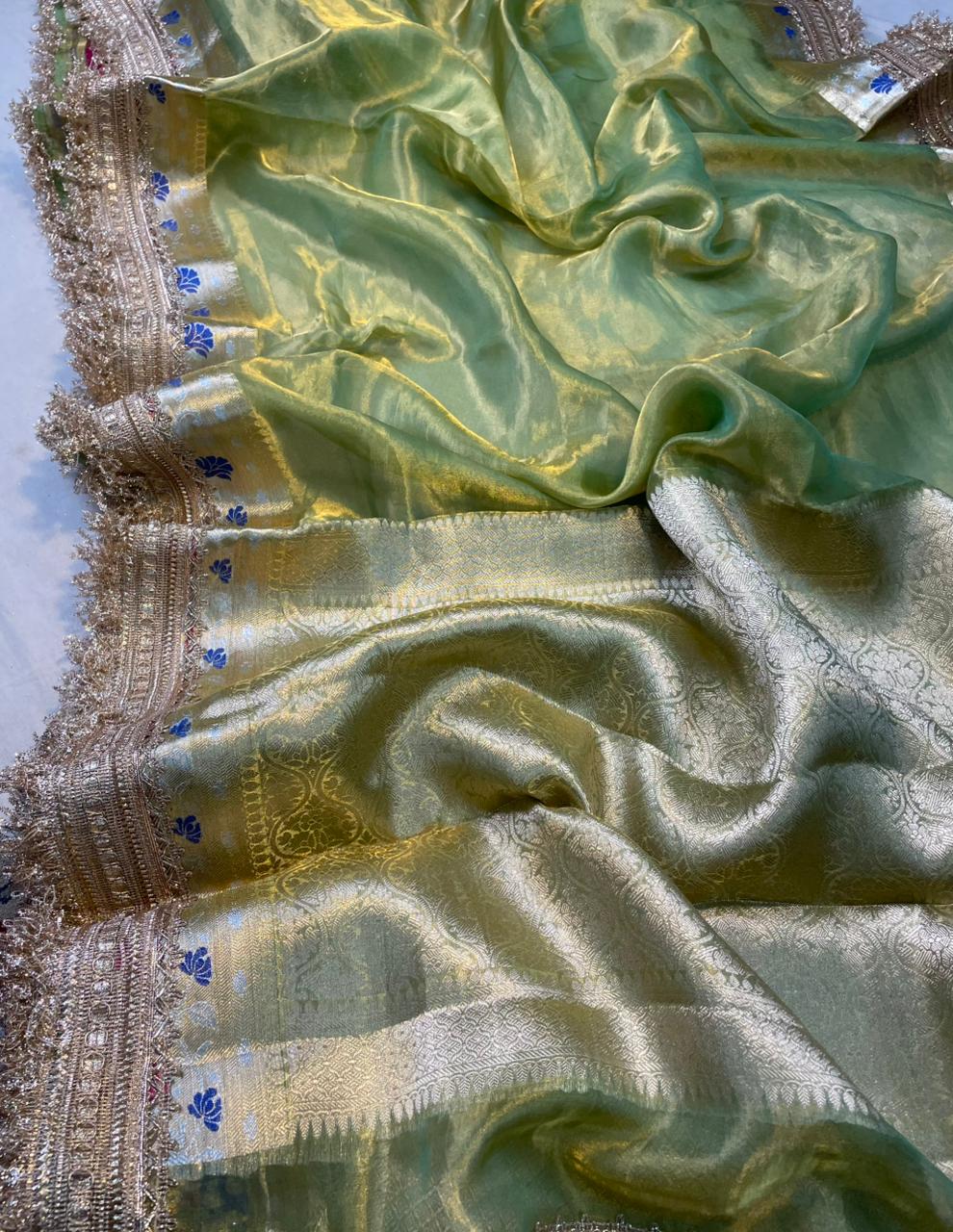 Banaras Handloom Pure Tissue Silk Saree Code-WEA011
