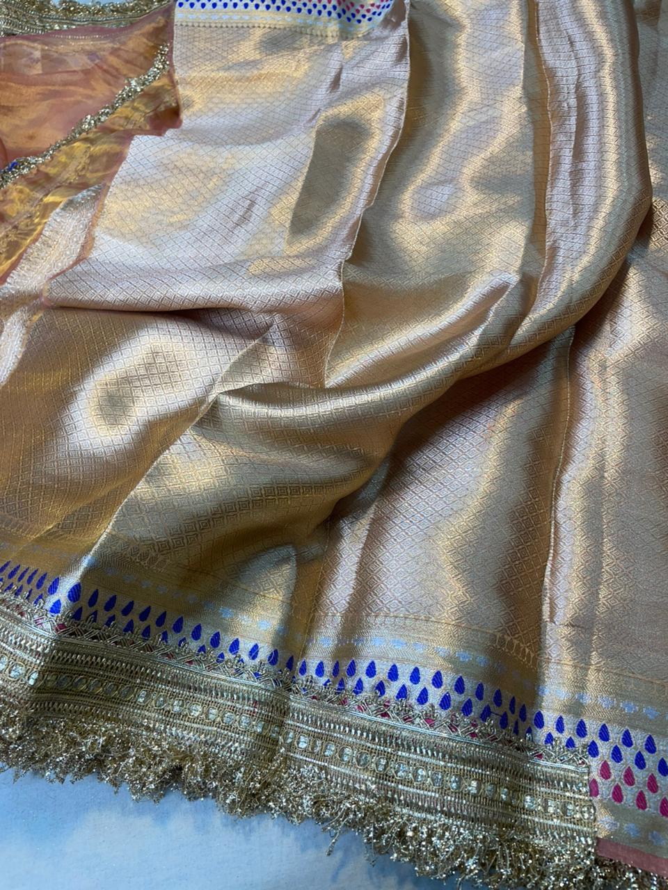 Banaras Handloom Pure Tissue Silk Saree Code-WEA010
