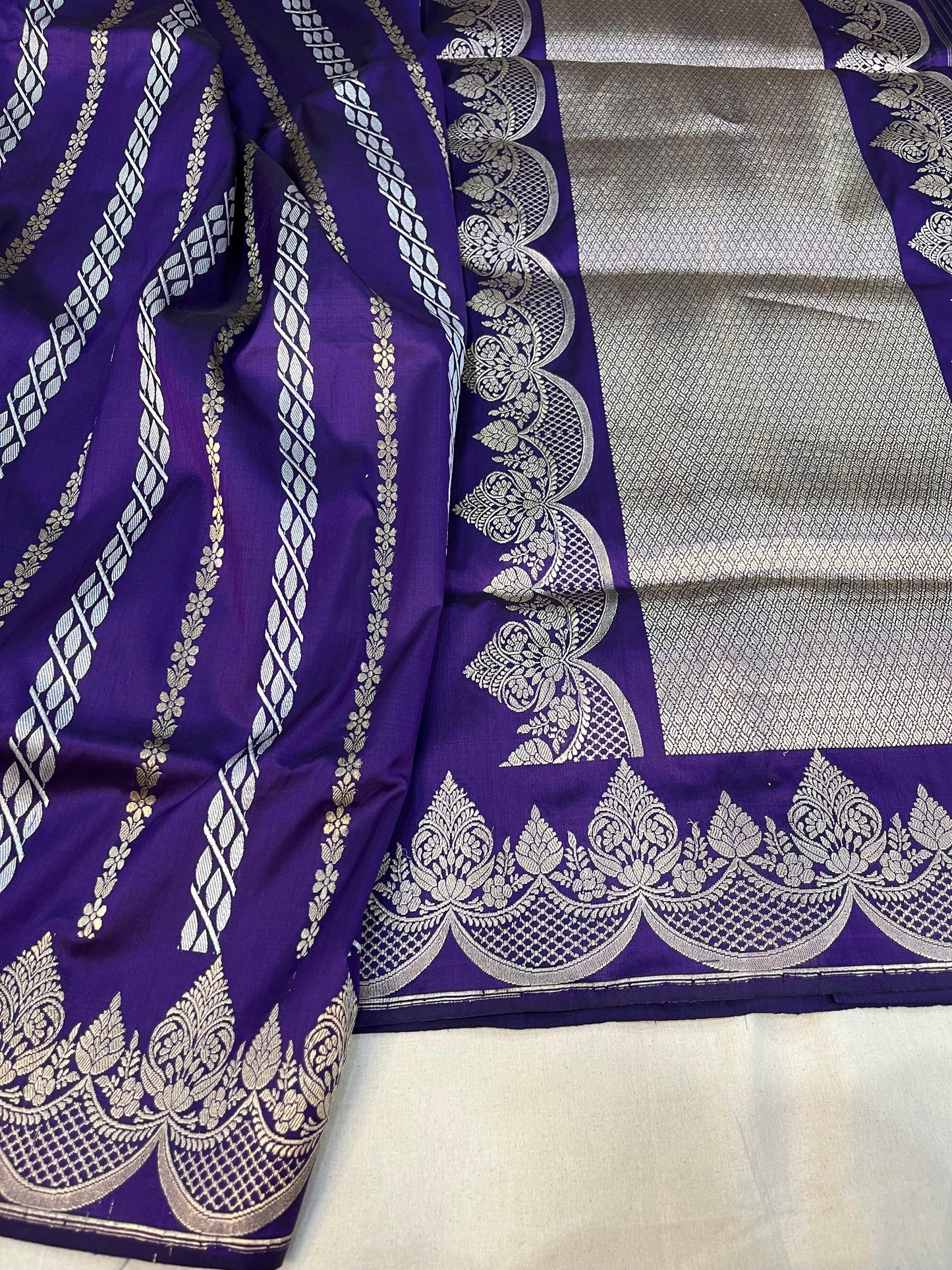 Banaras Pure Katan Silk allover kadhuwa Saree Code-WEA015