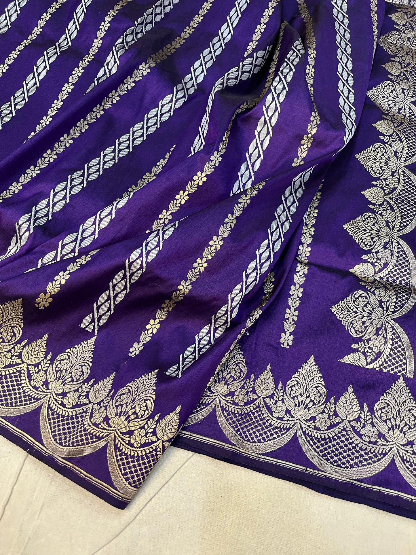 Banaras Pure Katan Silk allover kadhuwa Saree Code-WEA015