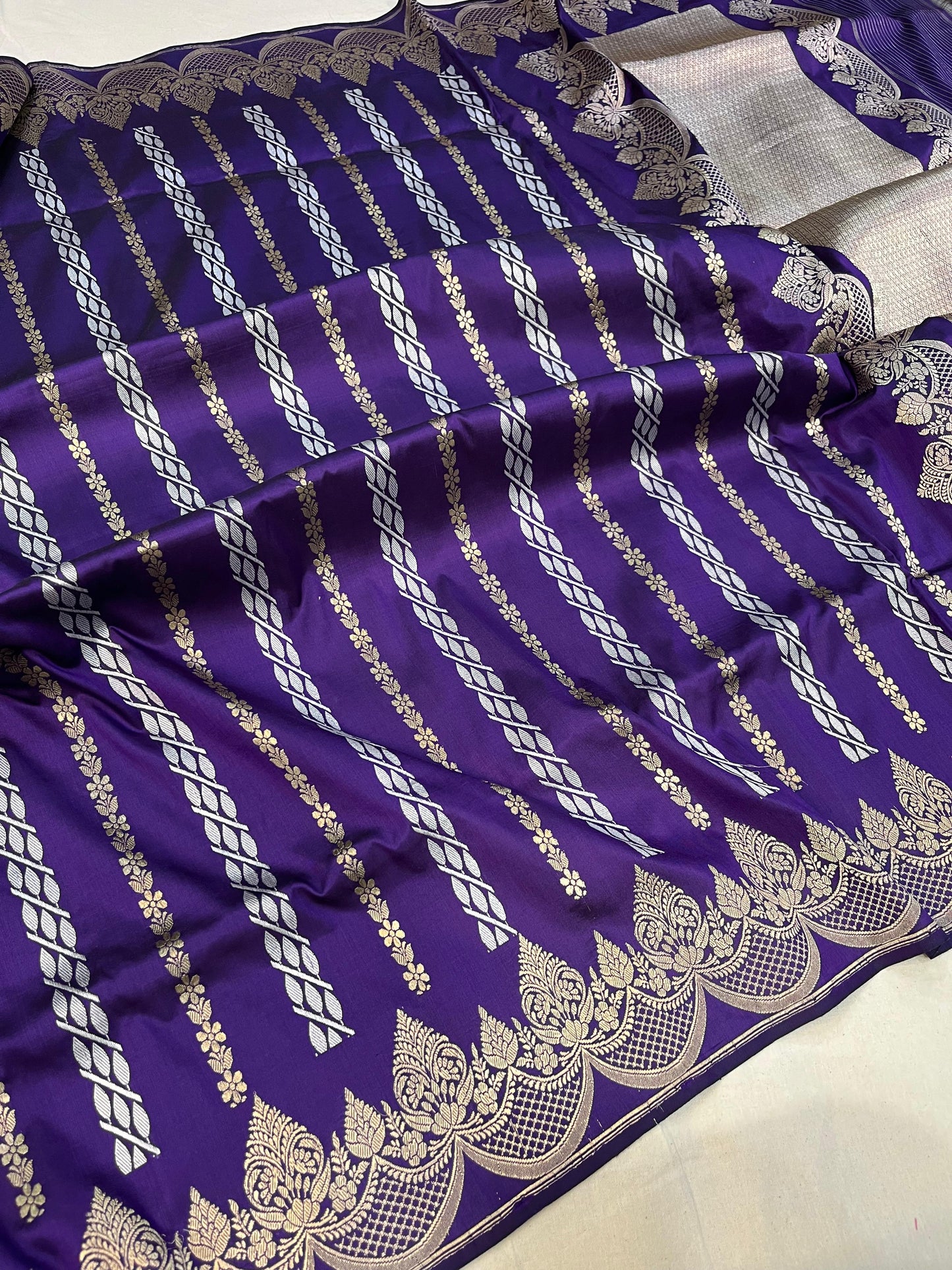 Banaras Pure Katan Silk allover kadhuwa Saree Code-WEA015