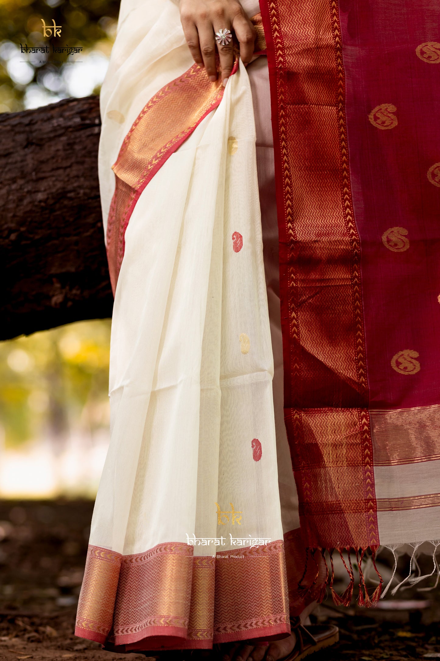 Maheshwari handloom Saree -Product code-THA029