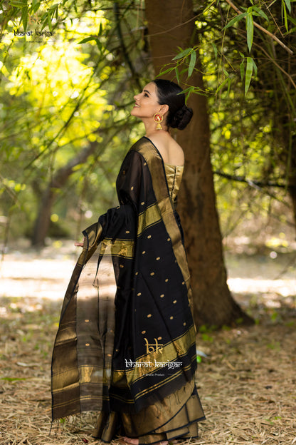 Maheshwari handloom Saree -Product code-THA028