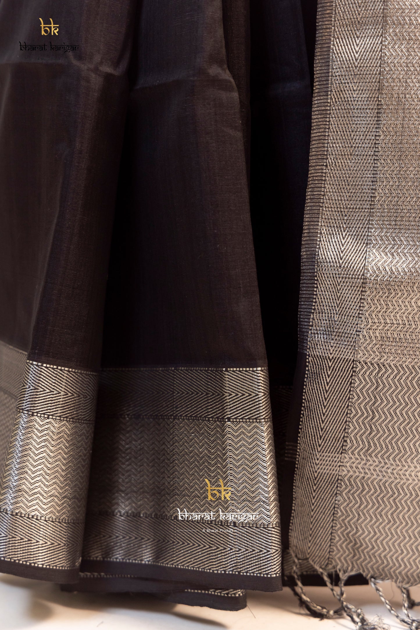 Maheshwari handloom Saree -Product code-THA015