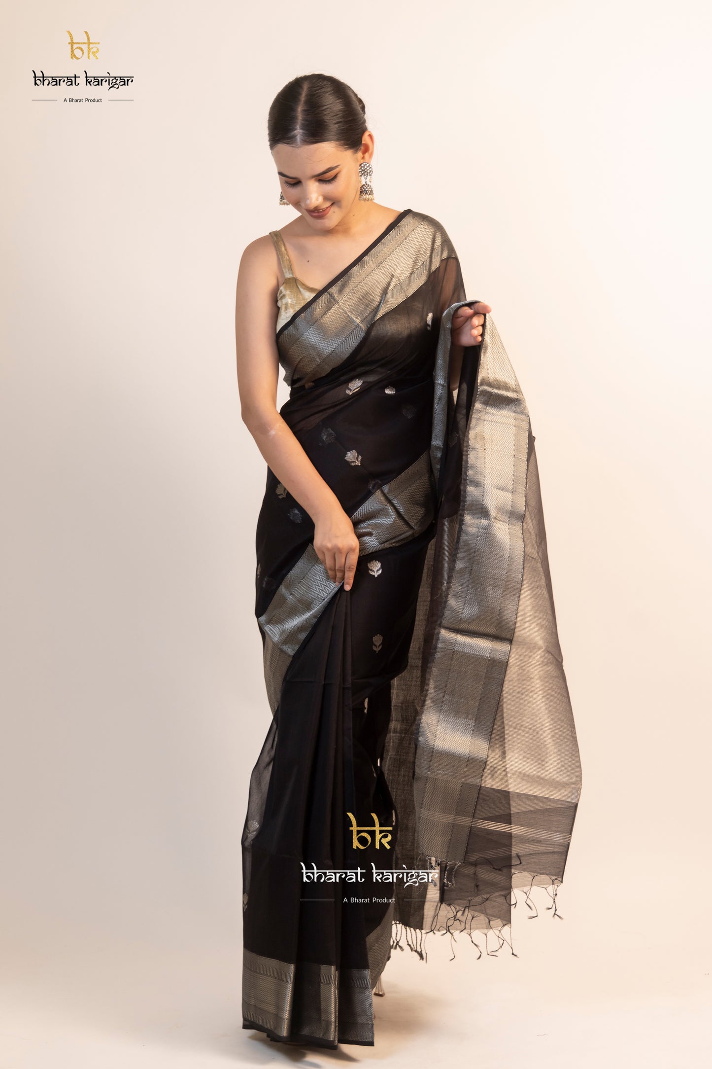 Maheshwari handloom Saree -Product code-THA015