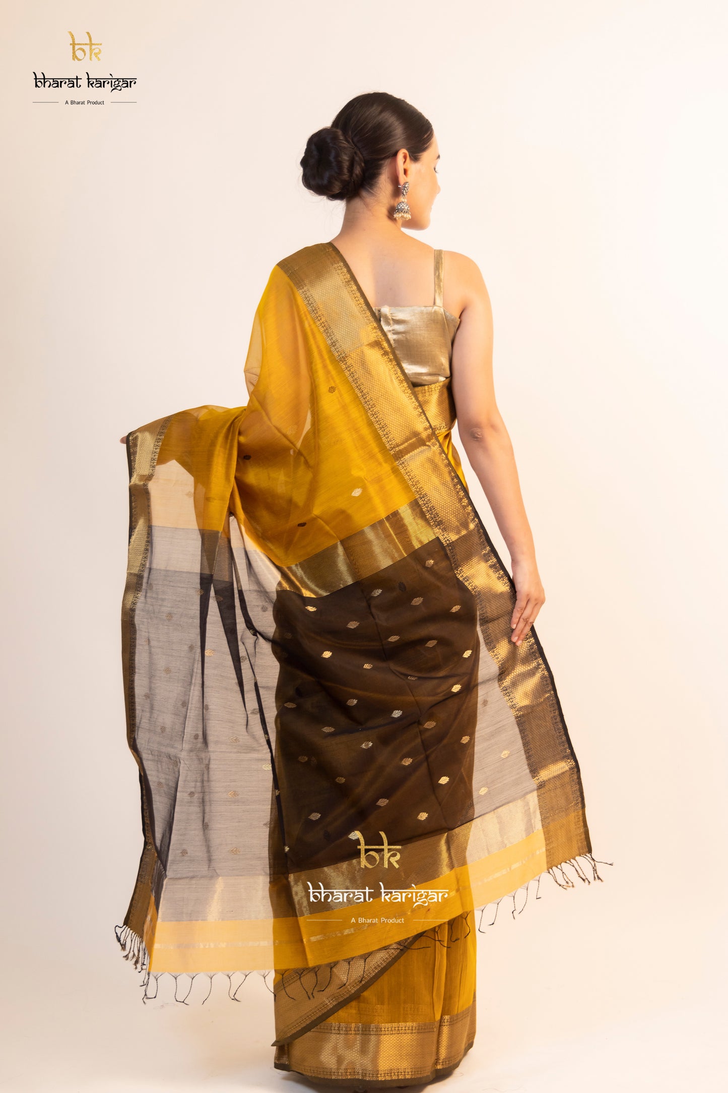 Maheshwari handloom Saree -Product code-THA014