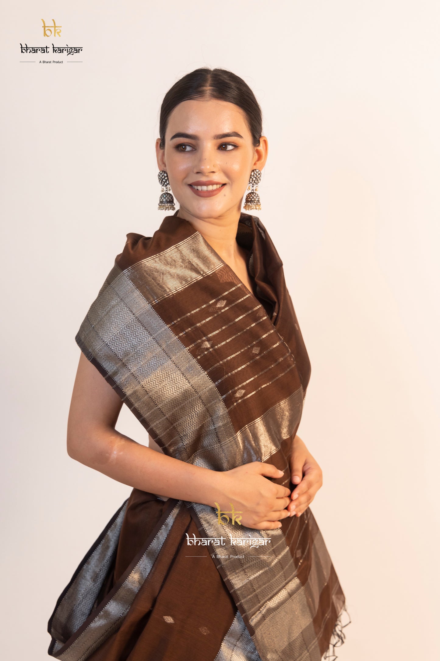 Maheshwari handloom Saree -Product code-THA010