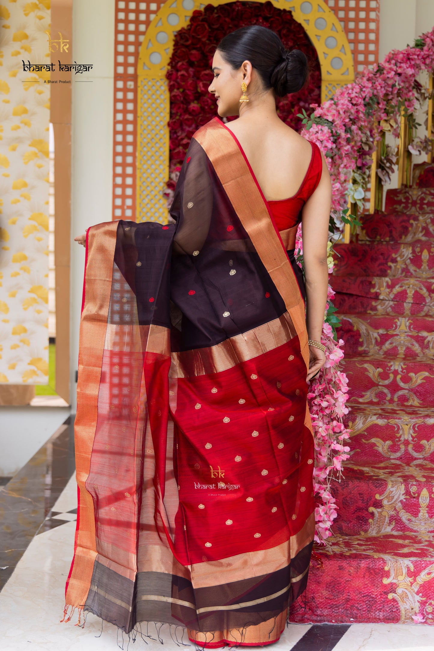 Maheshwari handloom Saree -Product code-THA042