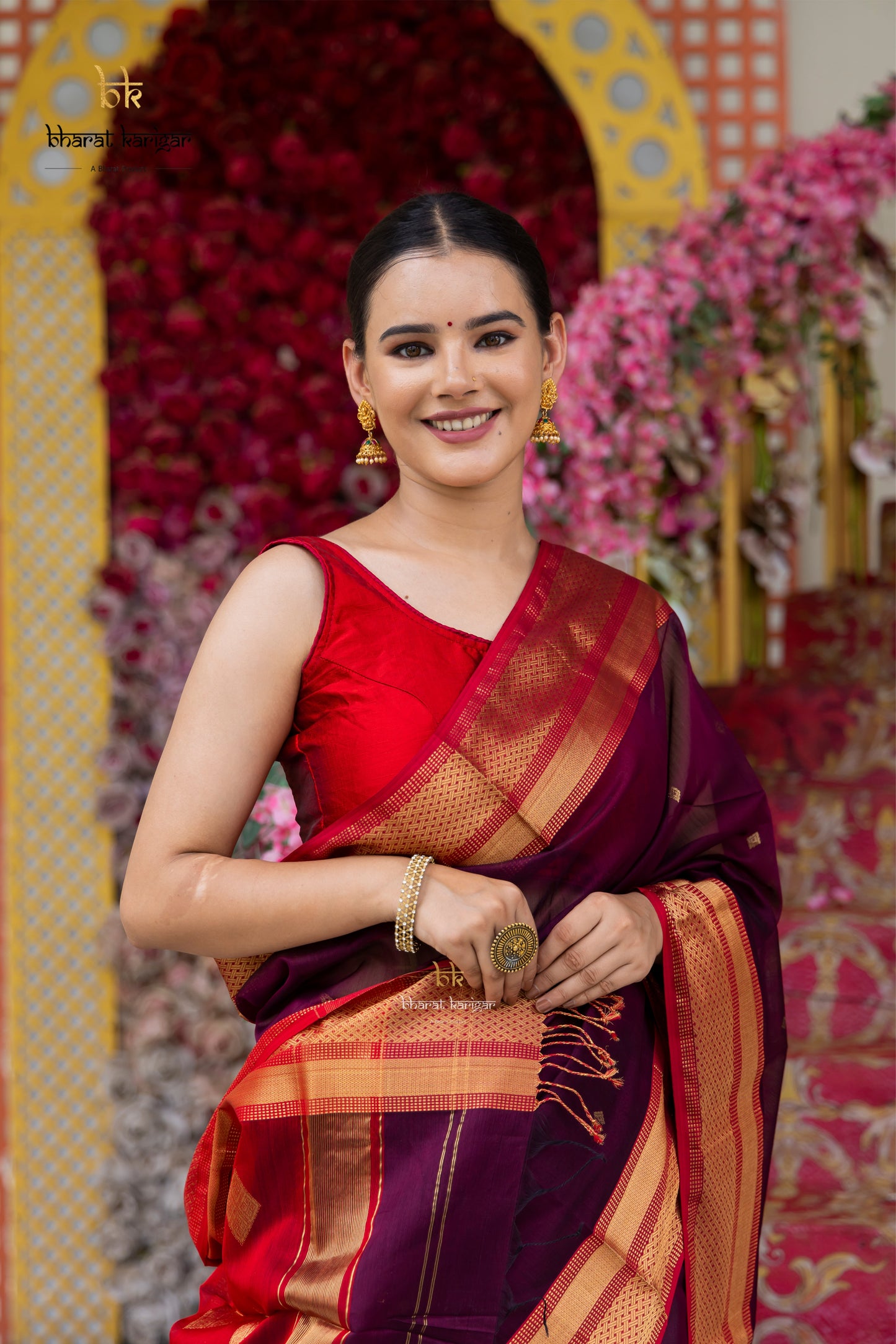 Maheshwari handloom Saree -Product code-THA043