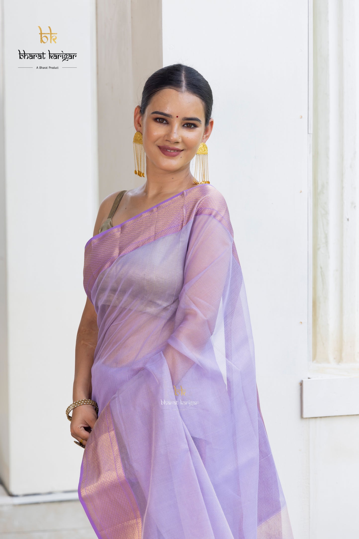 Maheshwari handloom Saree -Product code-THA059