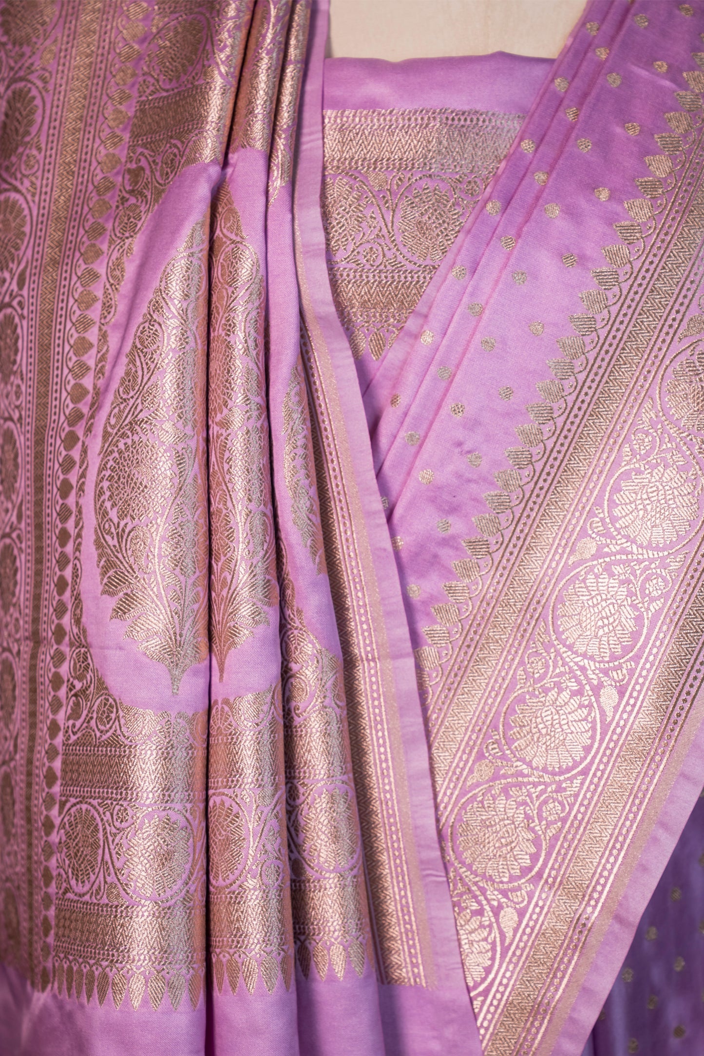 Banarasi mashru handloom Silk code-BYD023