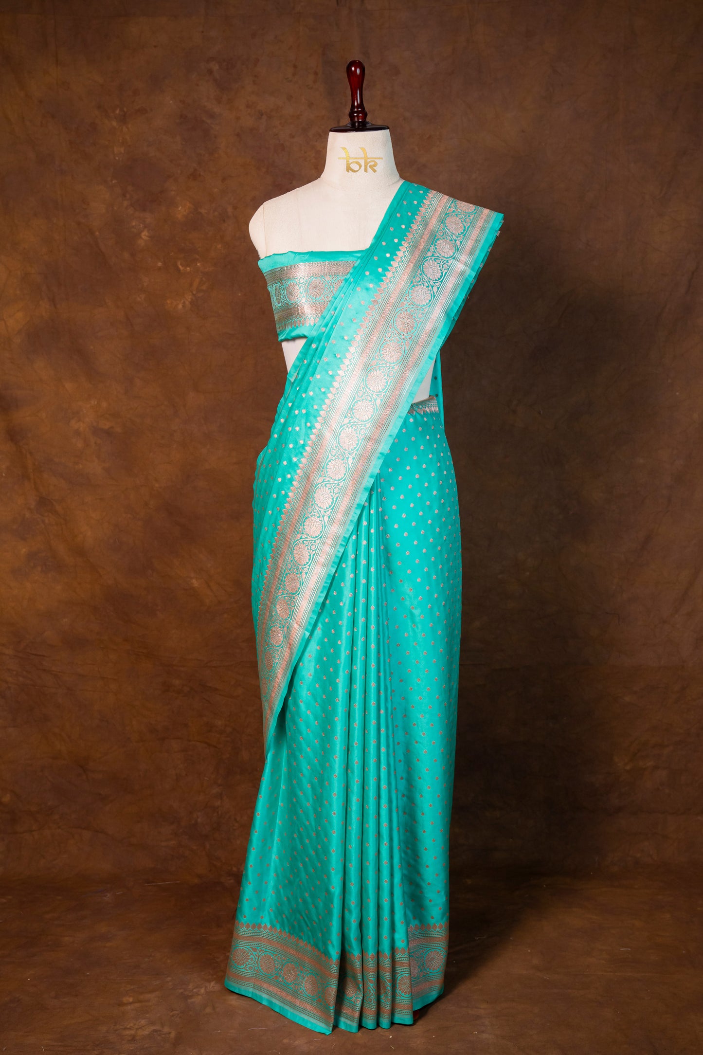 Banarasi mashru handloom Silk code-BYD024