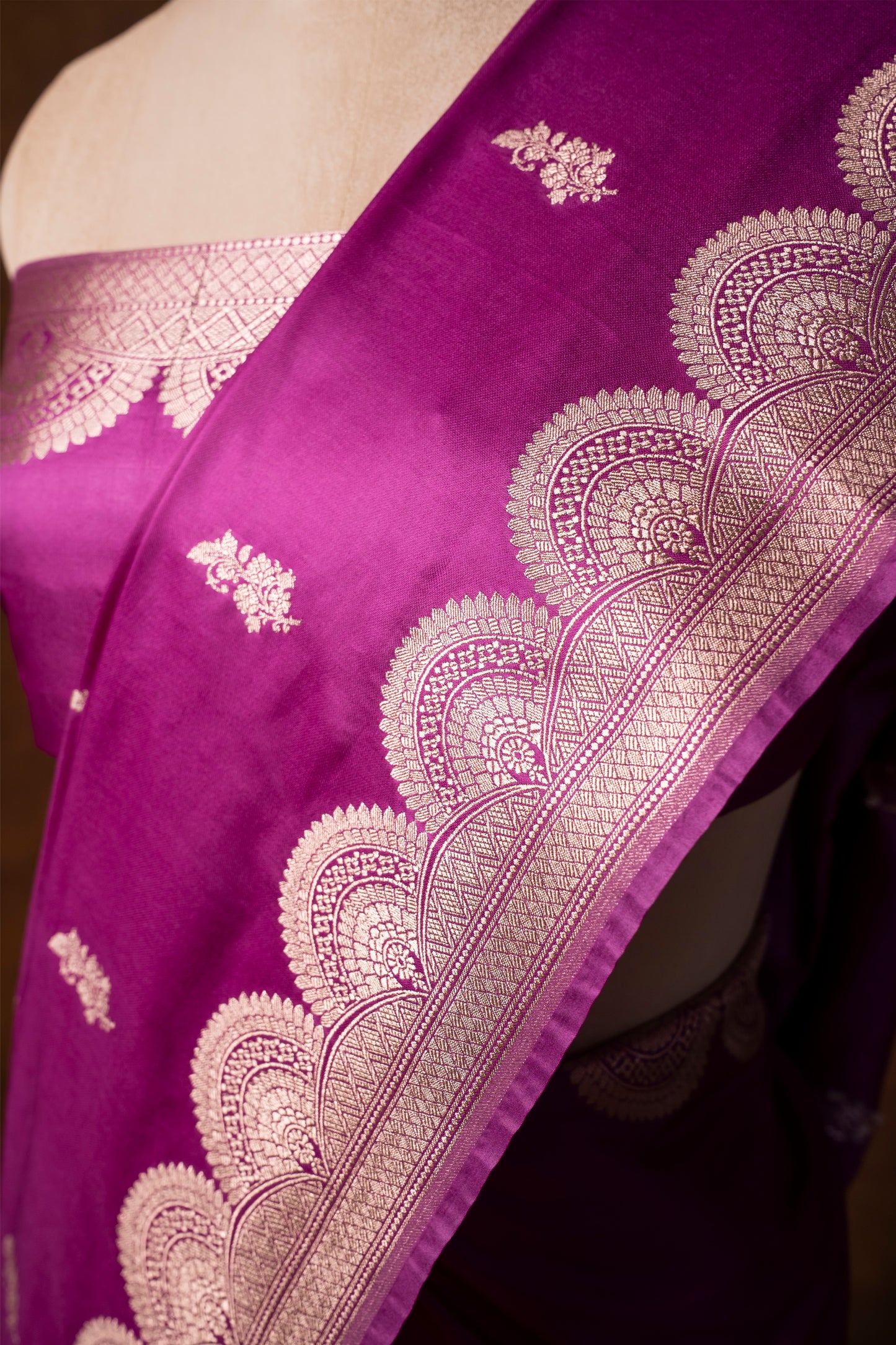 Banarasi mashru handloom Silk code-BYD045